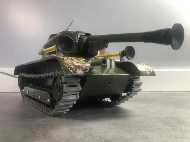 Chain Track and Machine Gun for Clim T206 Tank