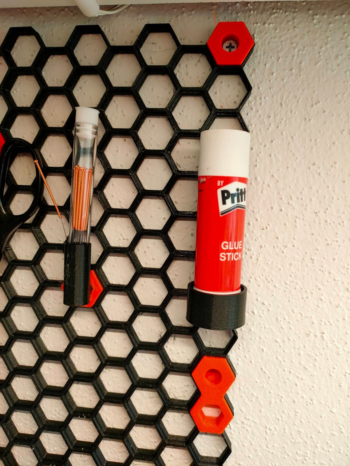 Glue holder