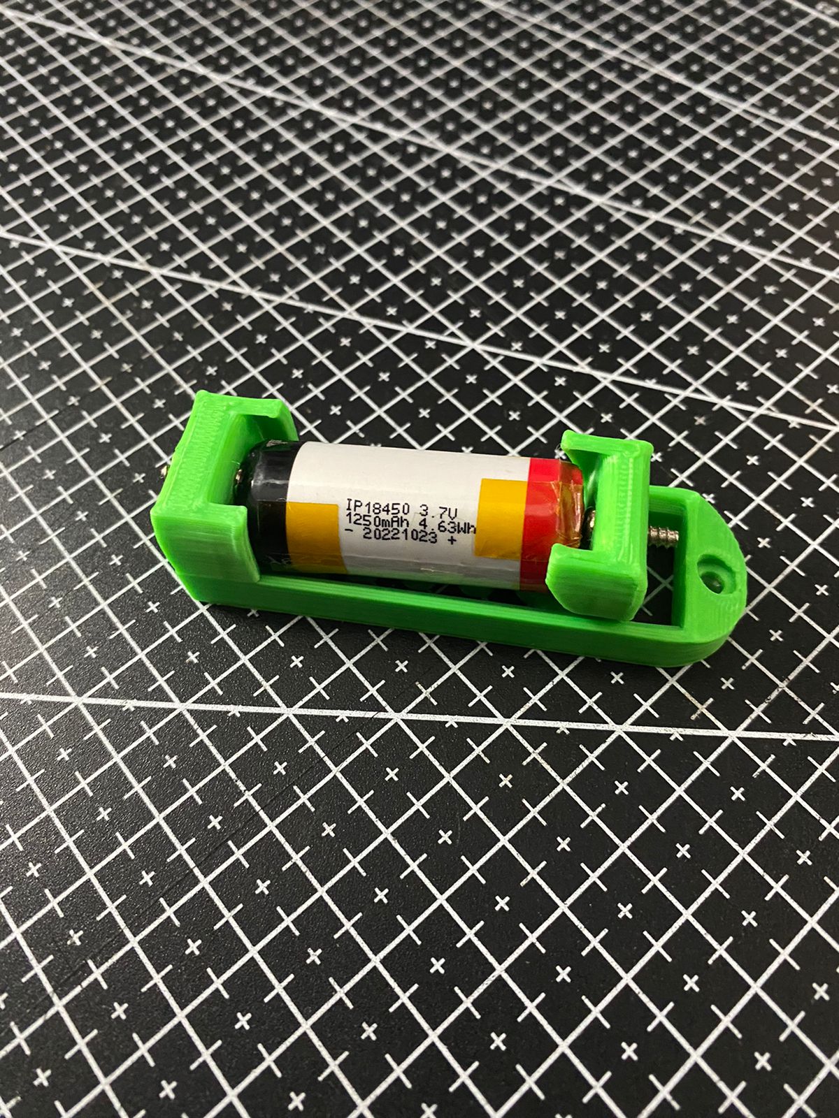 k014's 18450 battery holder (Vape recycled battery) 3D model thumbnail