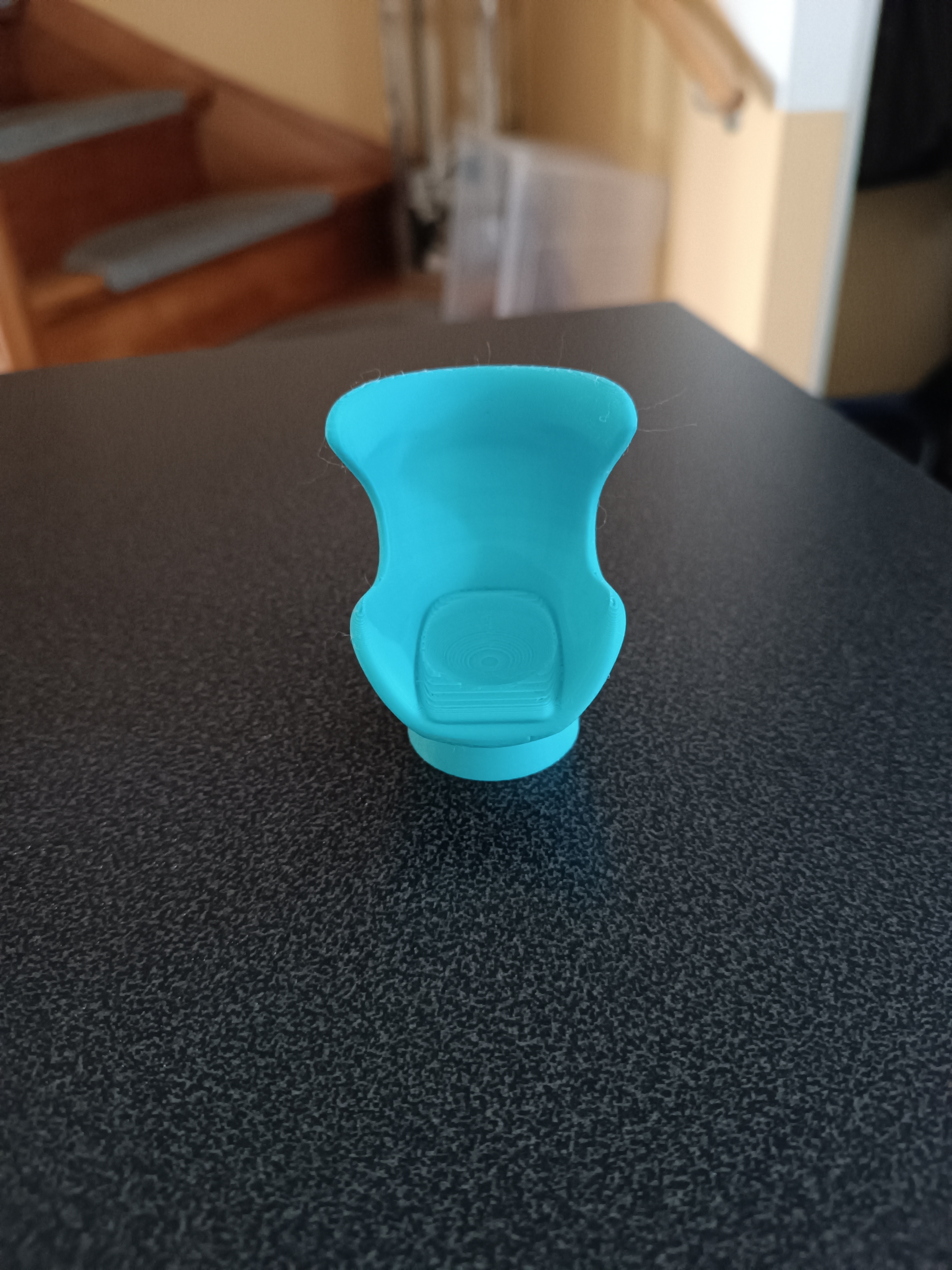 Miniatura 4 do modelo 3D Egg Chair Eierbecher