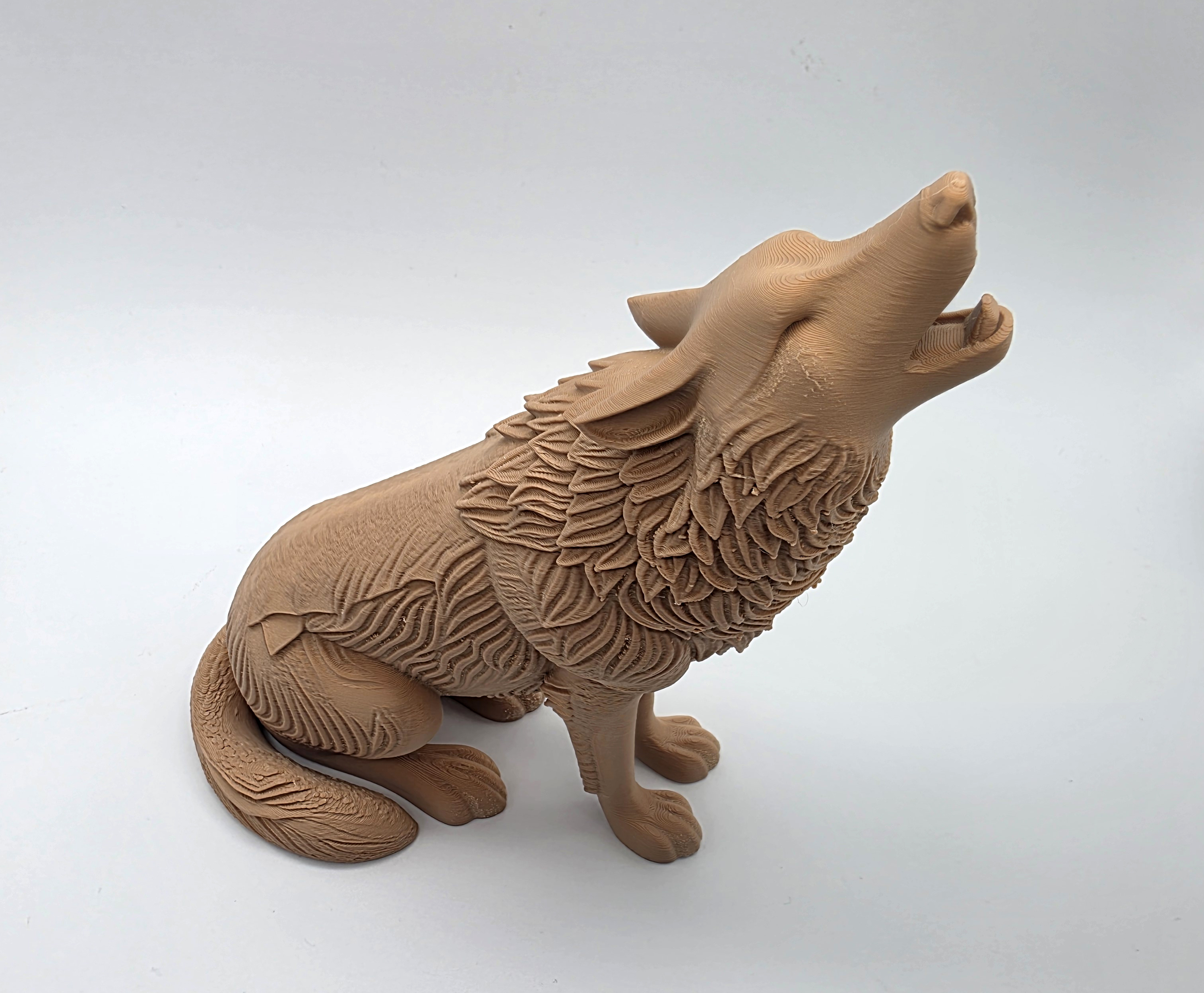 Miniatura 4 do modelo 3D Howling Wolf Statue