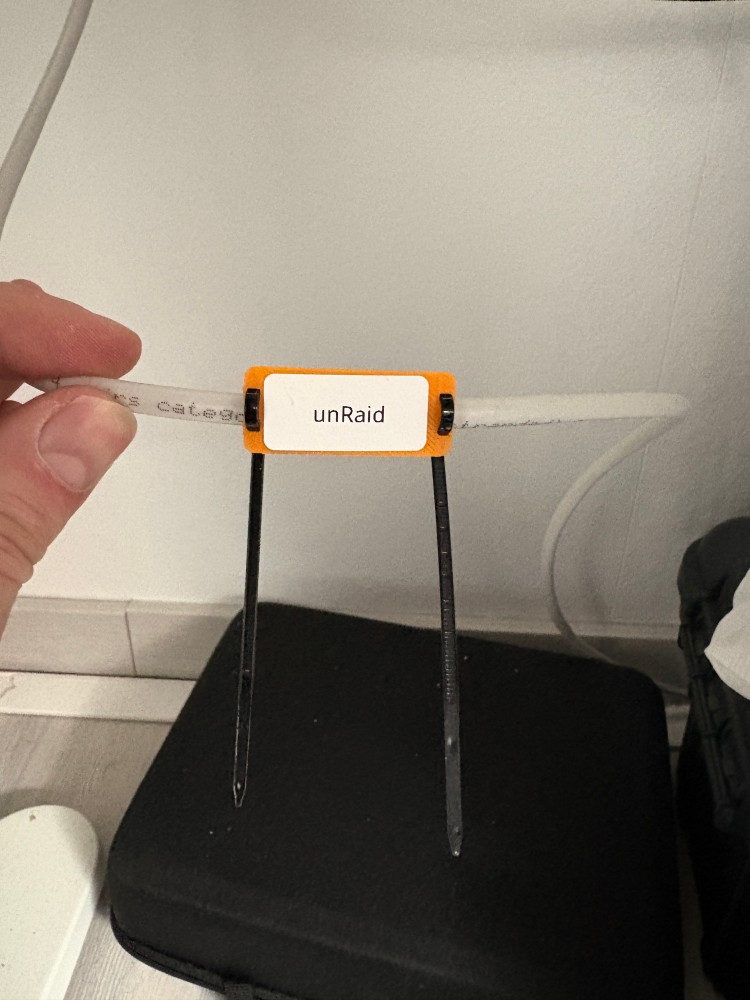 Cable tag for 30mm x 14mm labels