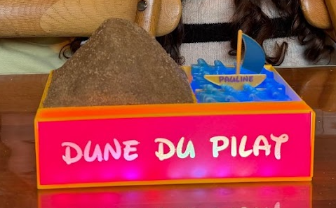Beach Box with waves and Sand