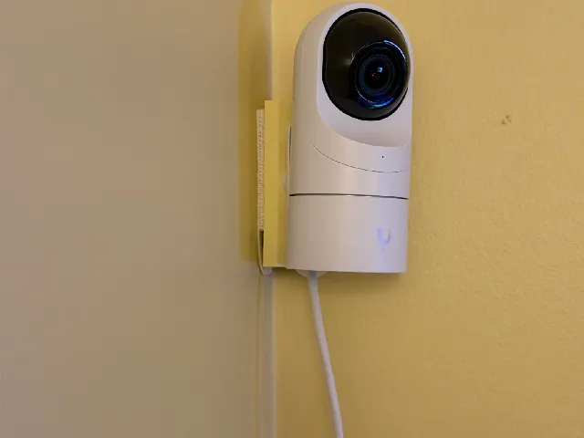 Ubiquiti UniFi Protect G5 Flex Corner Bracket Mount