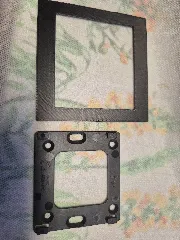 Širší rámeček termostatu ENGO