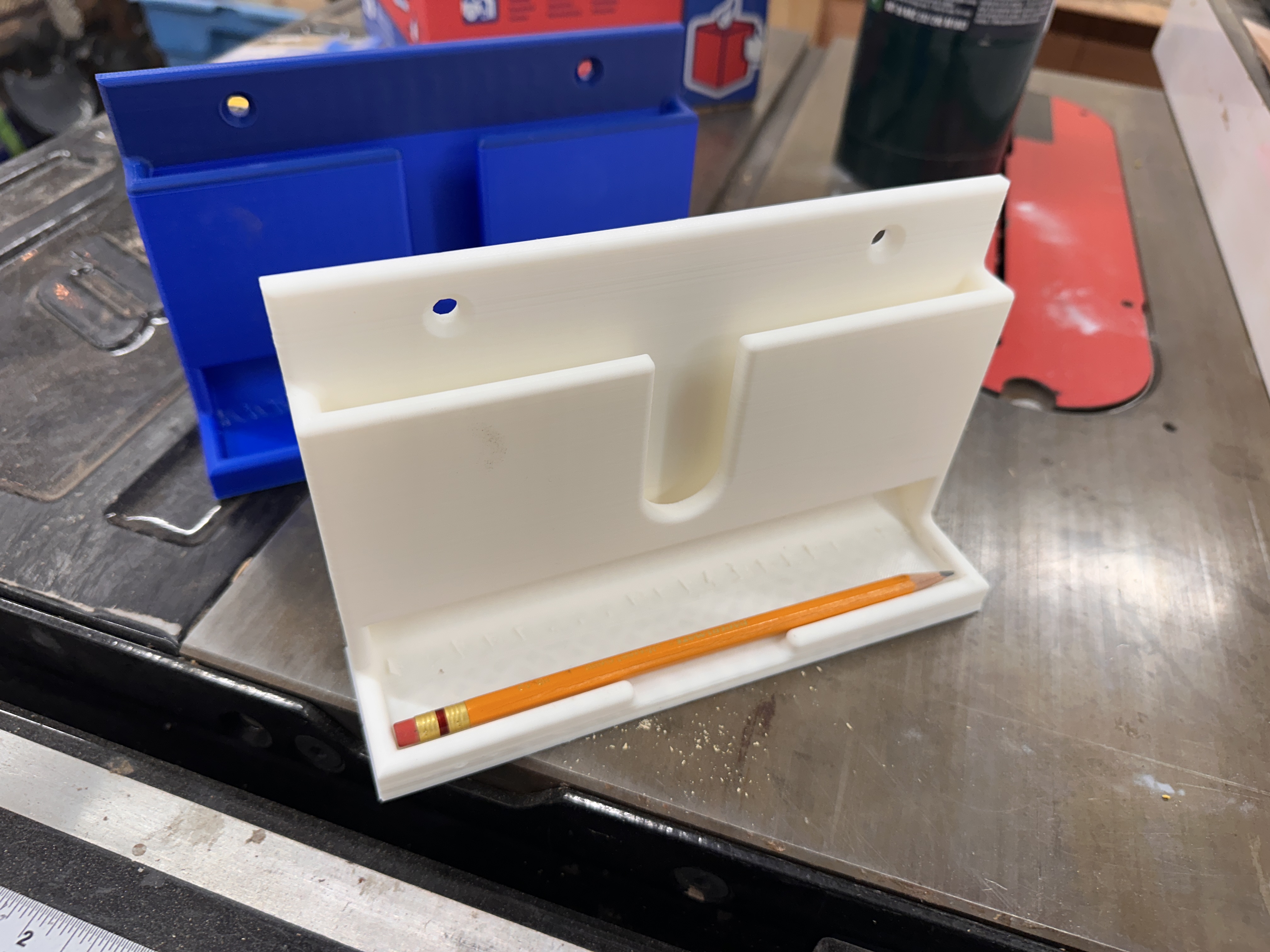 Wall mounted pencil holder/dispenser -regular, mechanical and carpenter