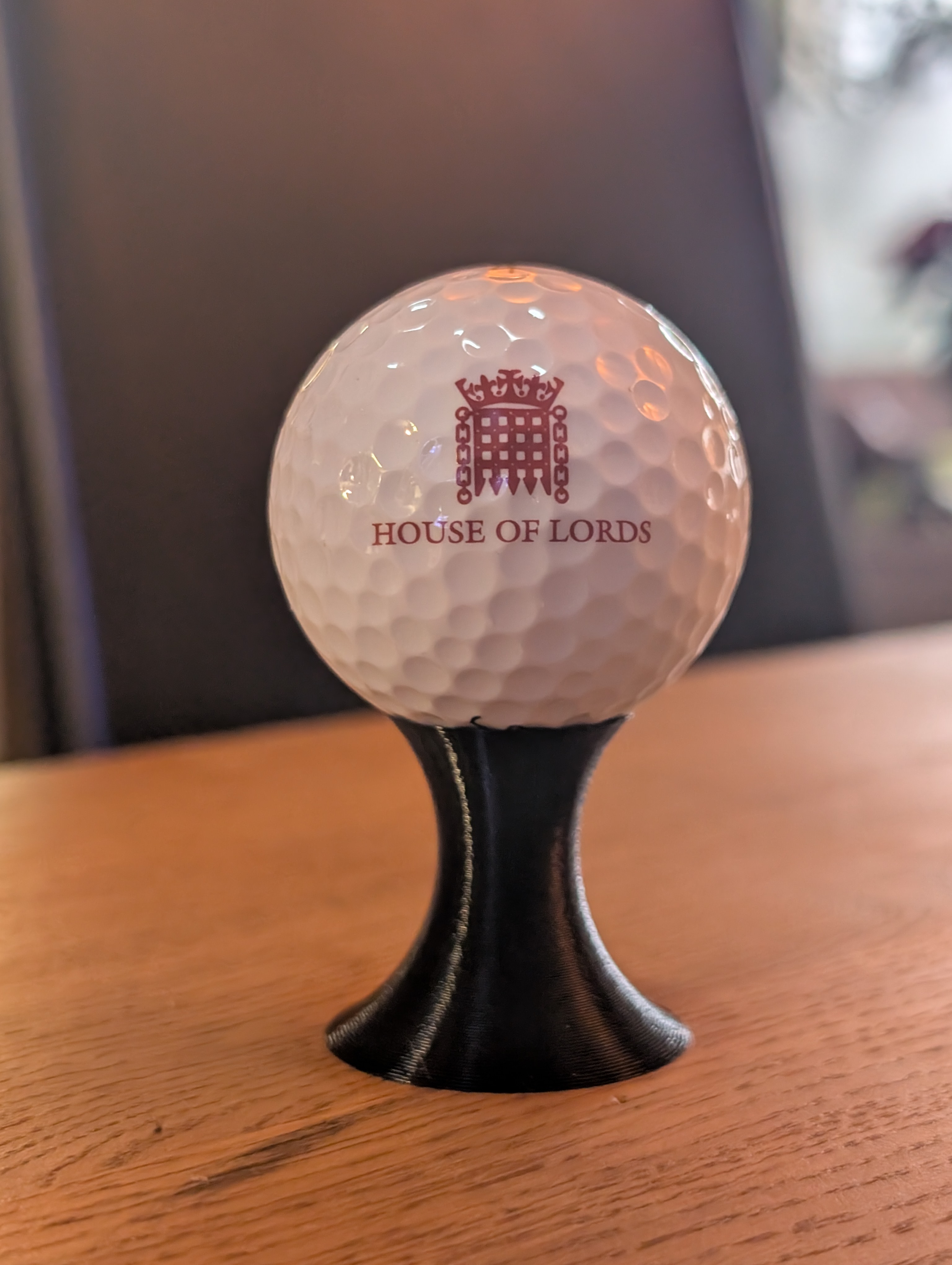 Simple Golf Ball Display Stand