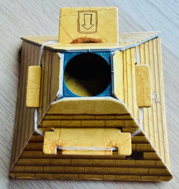 Camel Up Pyramid Support