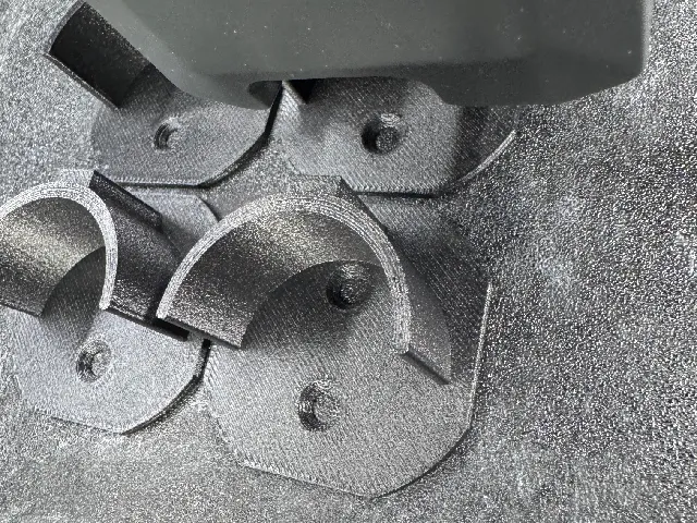 closet rod holder