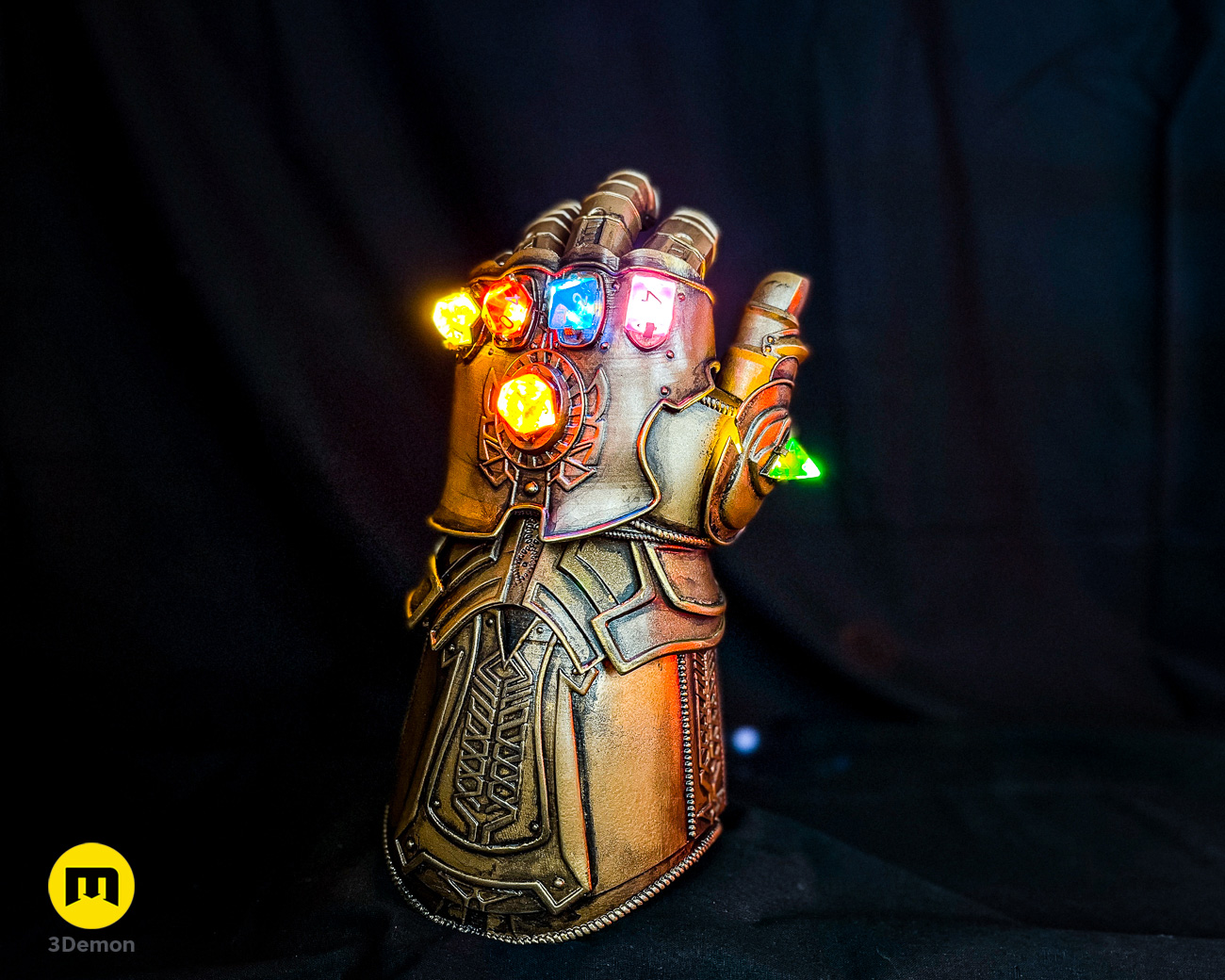 The Infinity Gauntlet – Wearable DnD Dice Holder — miniatura 24