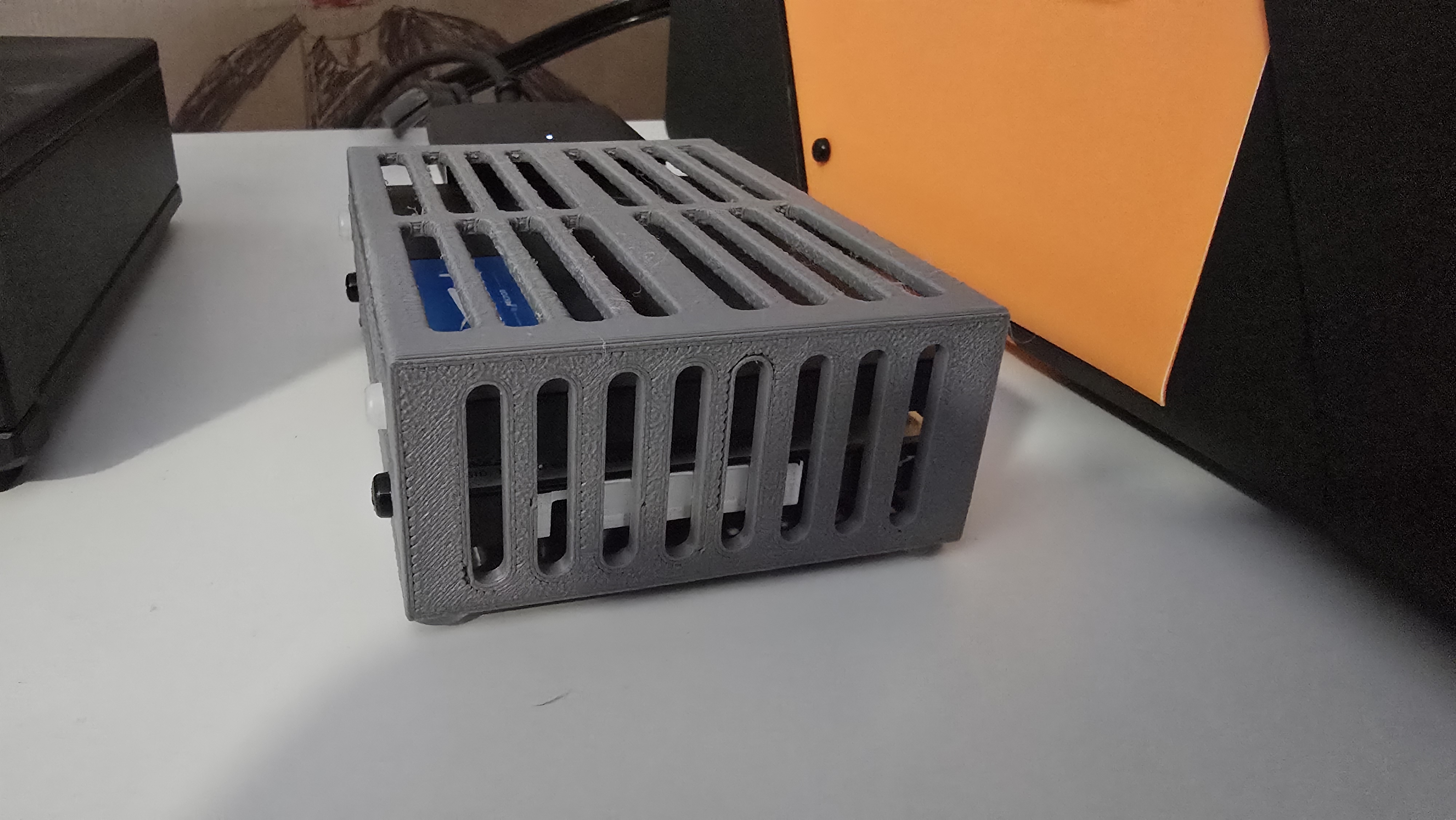 Case for two SSD or Hard Disk of 2,5"