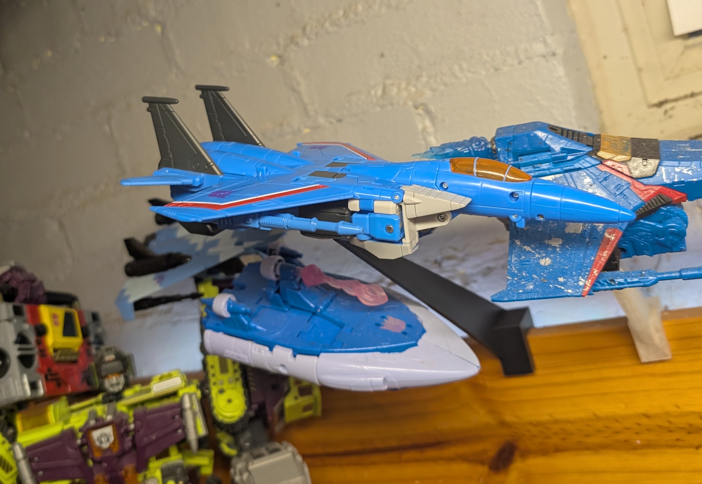 Transformers SS86 Seeker Stand