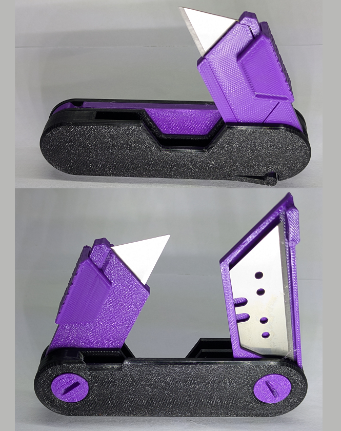 Blade Holder With Extra Blades