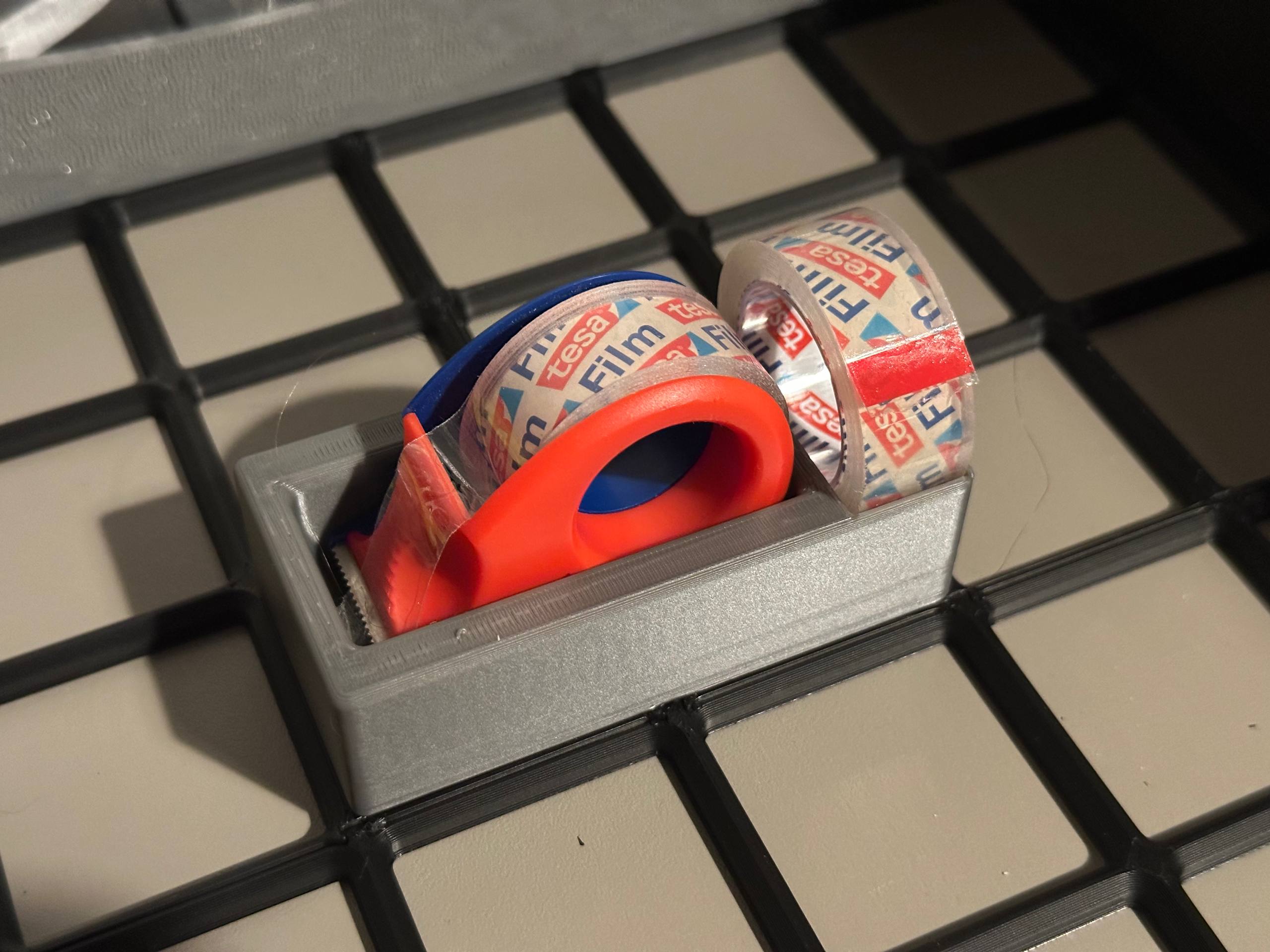 Gridfinity Tesa holder (+spare)