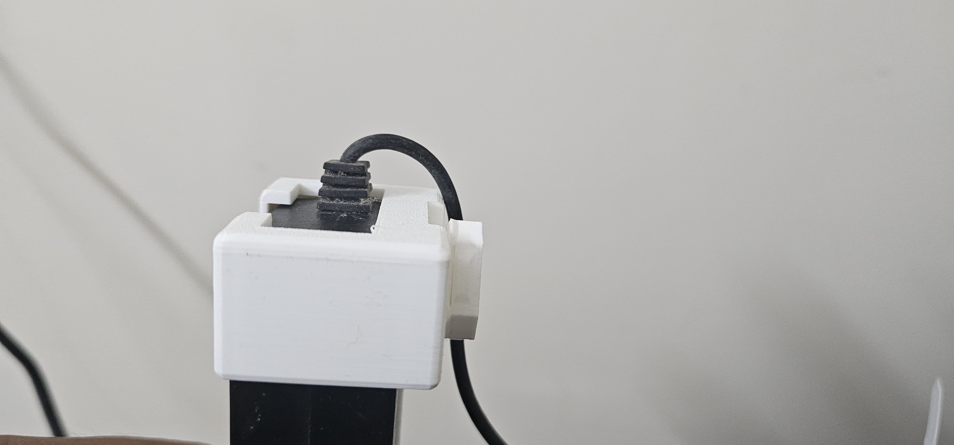 Monitor / Laptop power adapter vertical Holder - OpenGrid 3D model