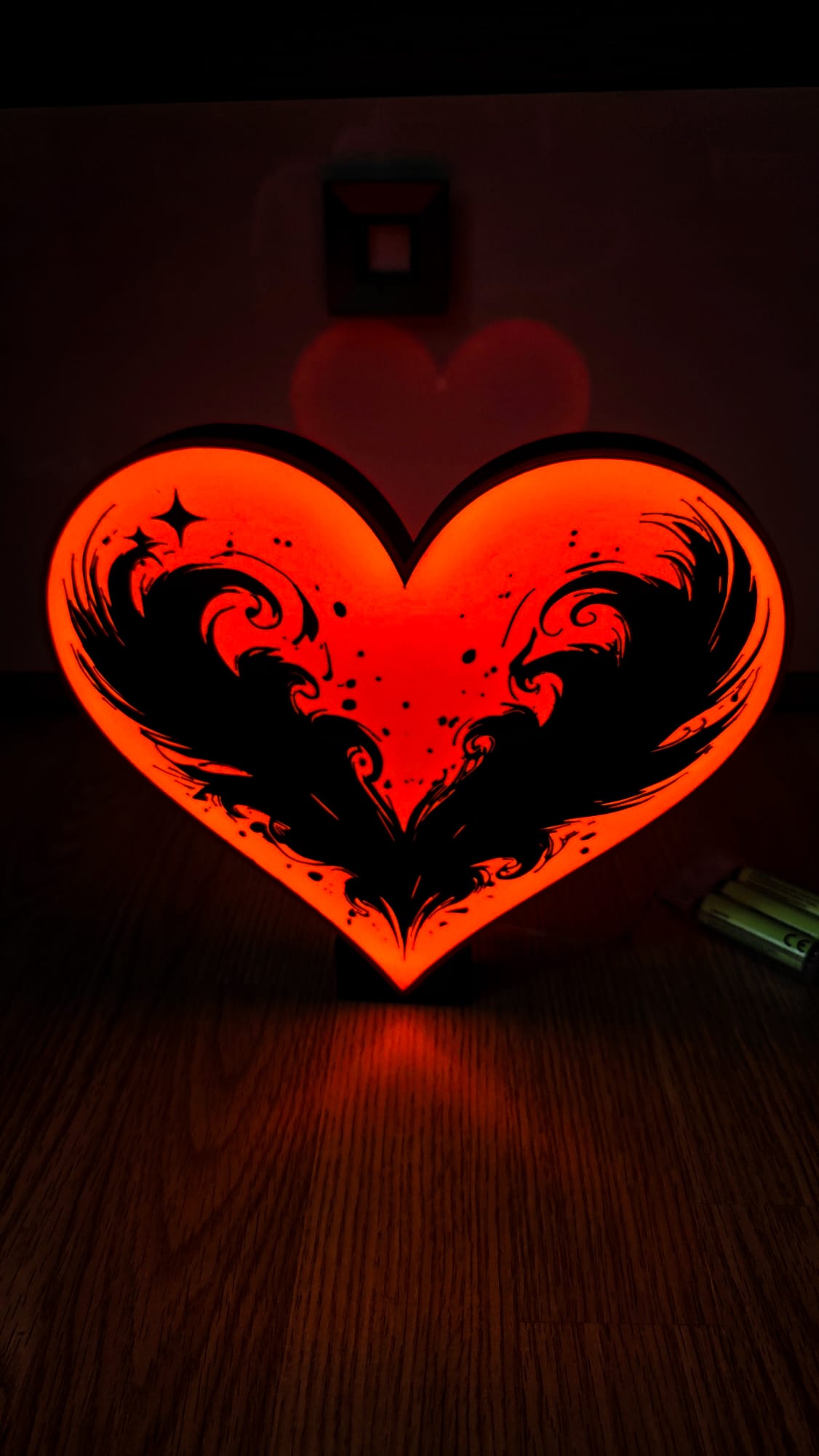 Wings Heart Lamp Red Back