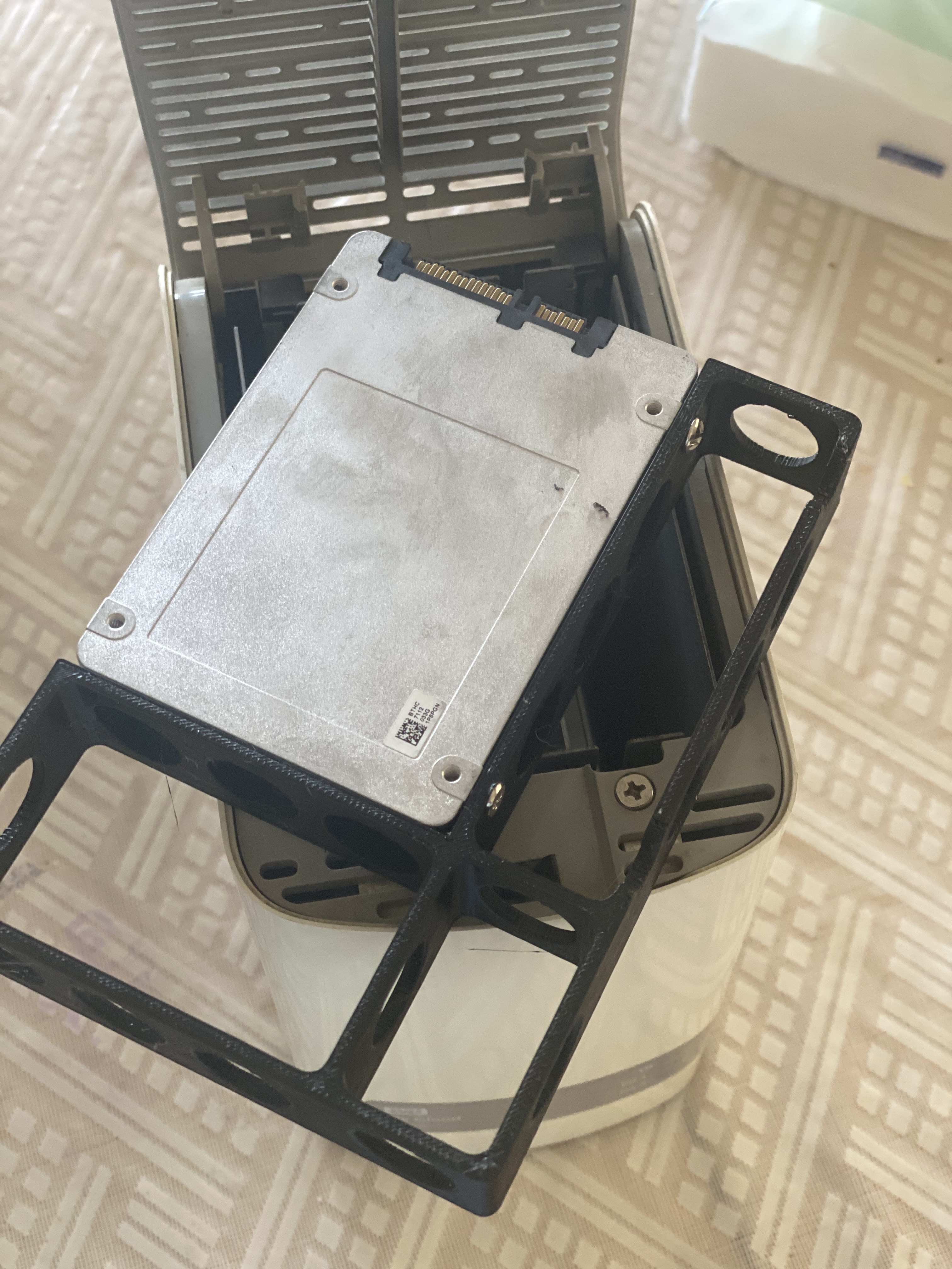 2,5 to 3.5 hdd sdd adaptor