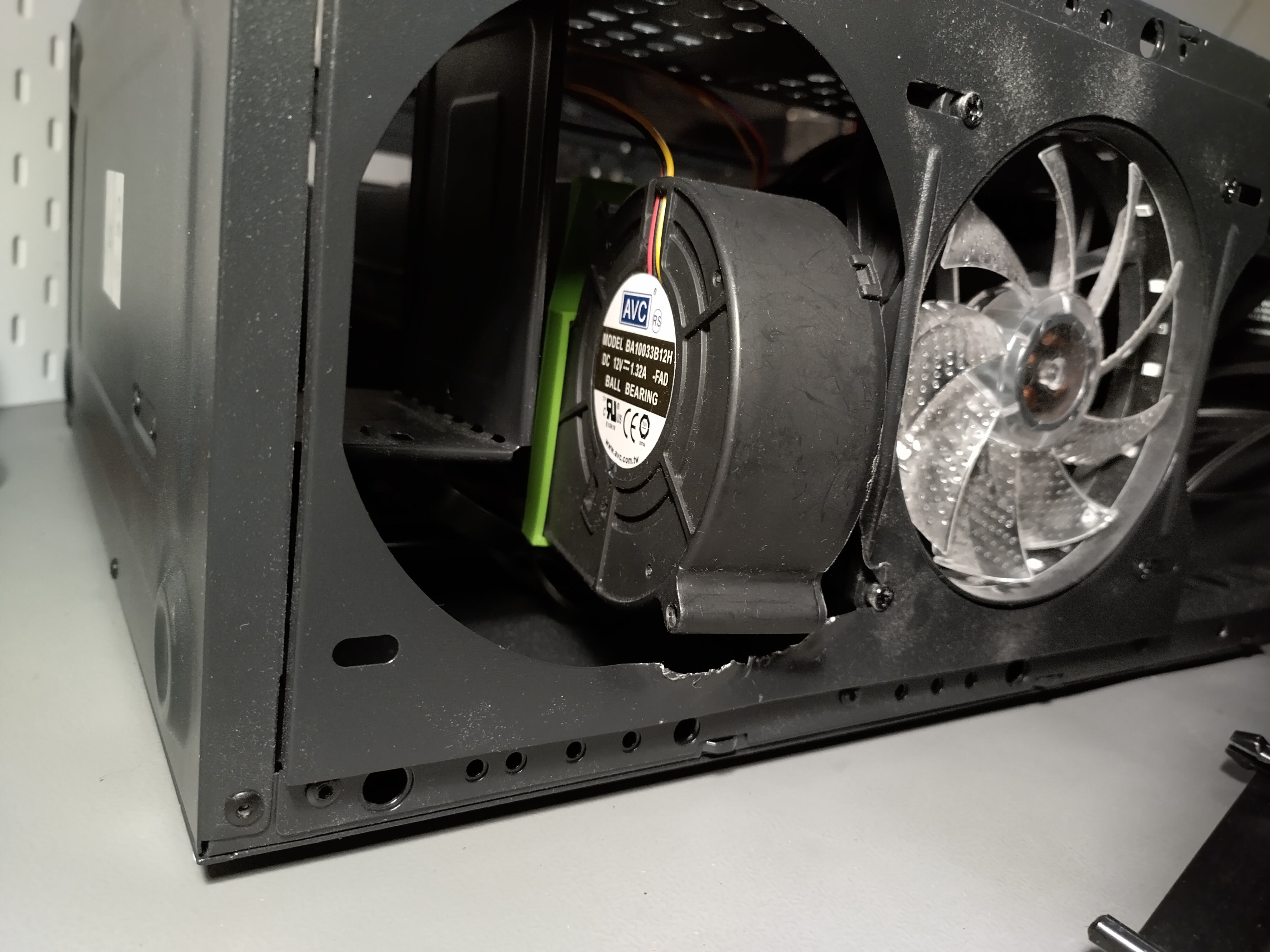 Shroud for AMD Instinct MI50 workstation GPU and BA10033B12H BBQ blower fan