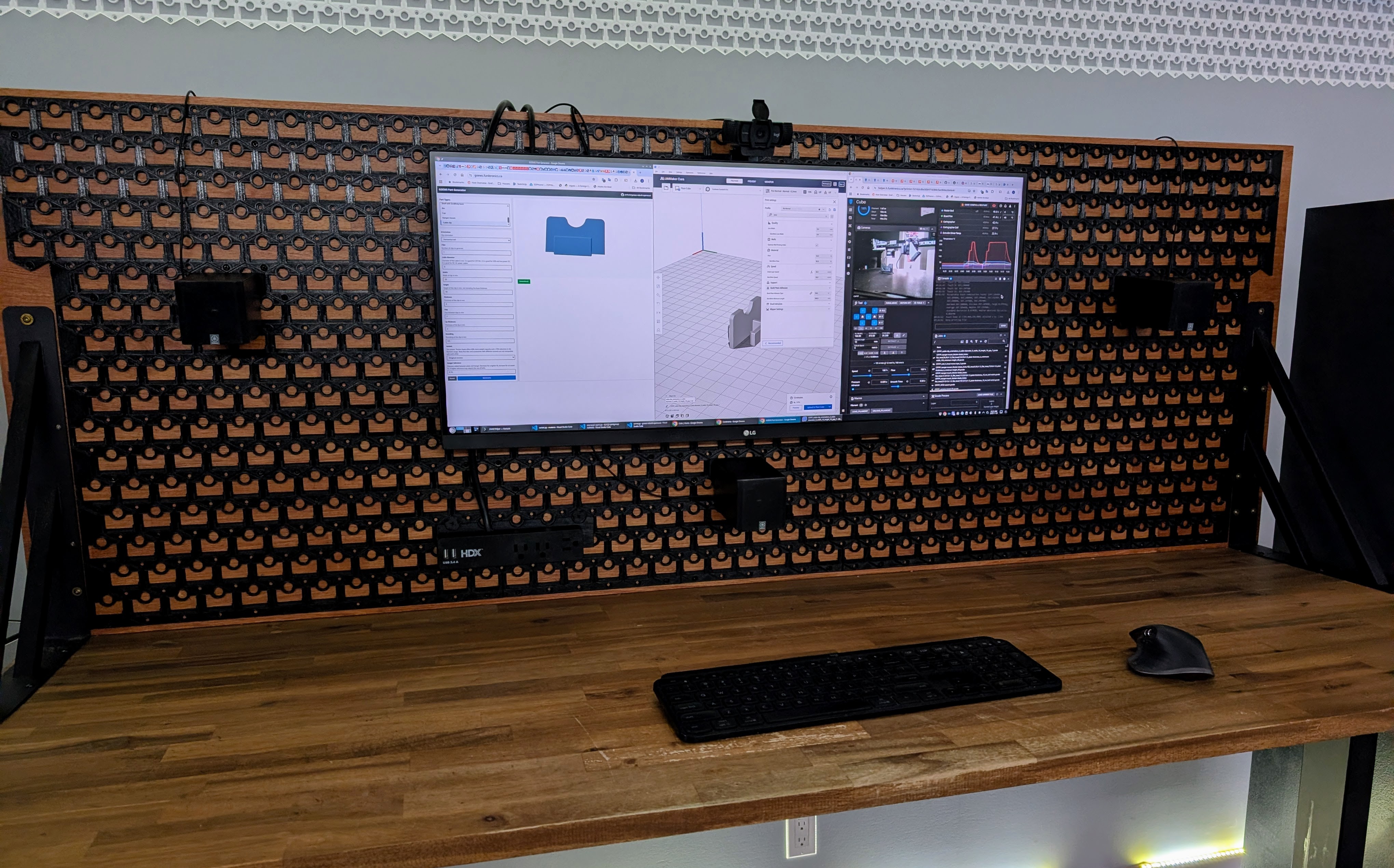 GOEWS VESA monitor and mini PC mount