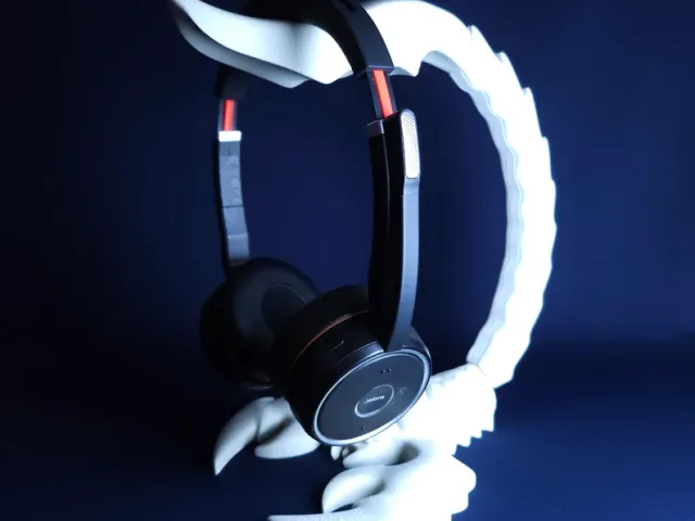 Scorpion Claw Headphone Stand