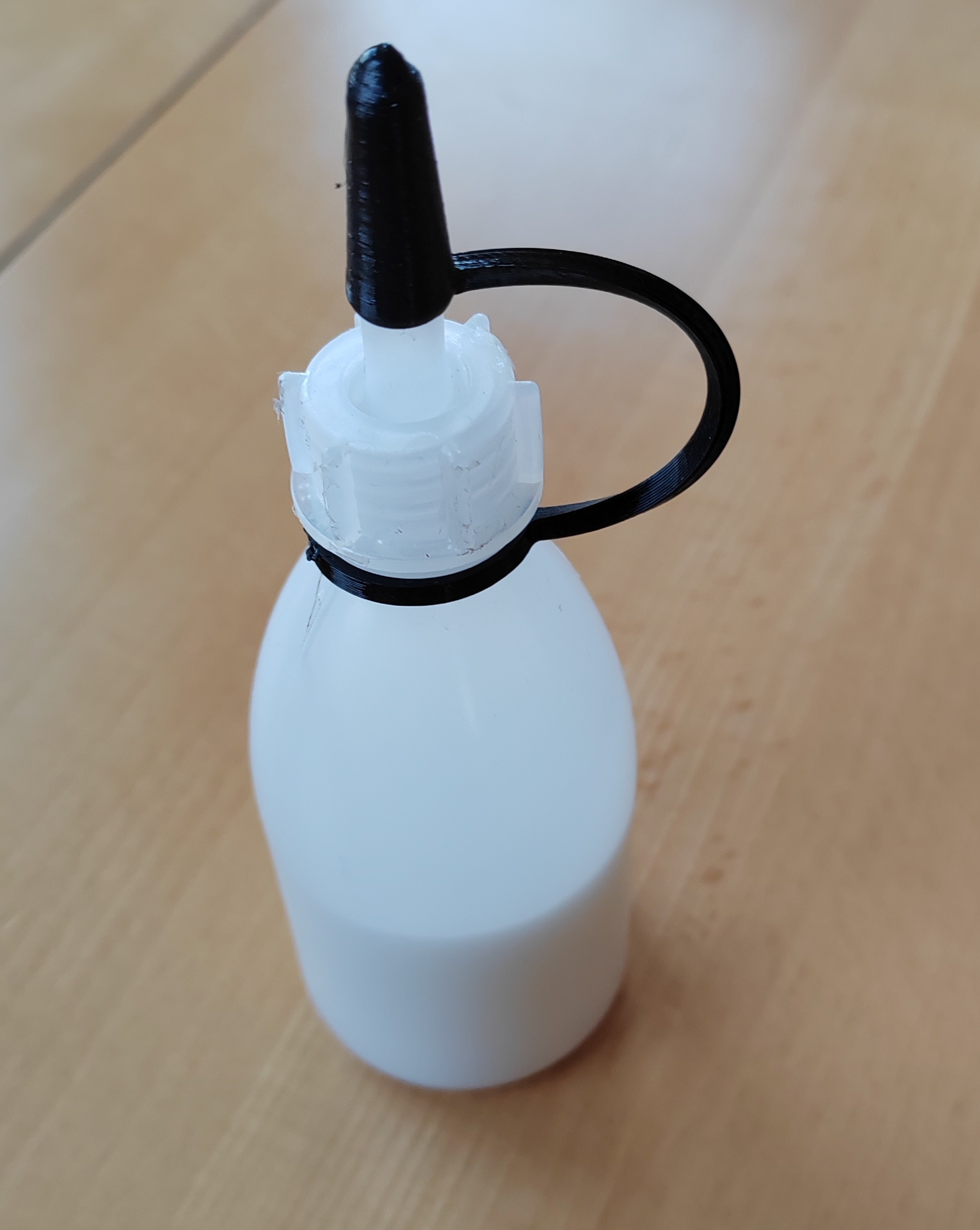 Glue bottle cap — thumbnail 2