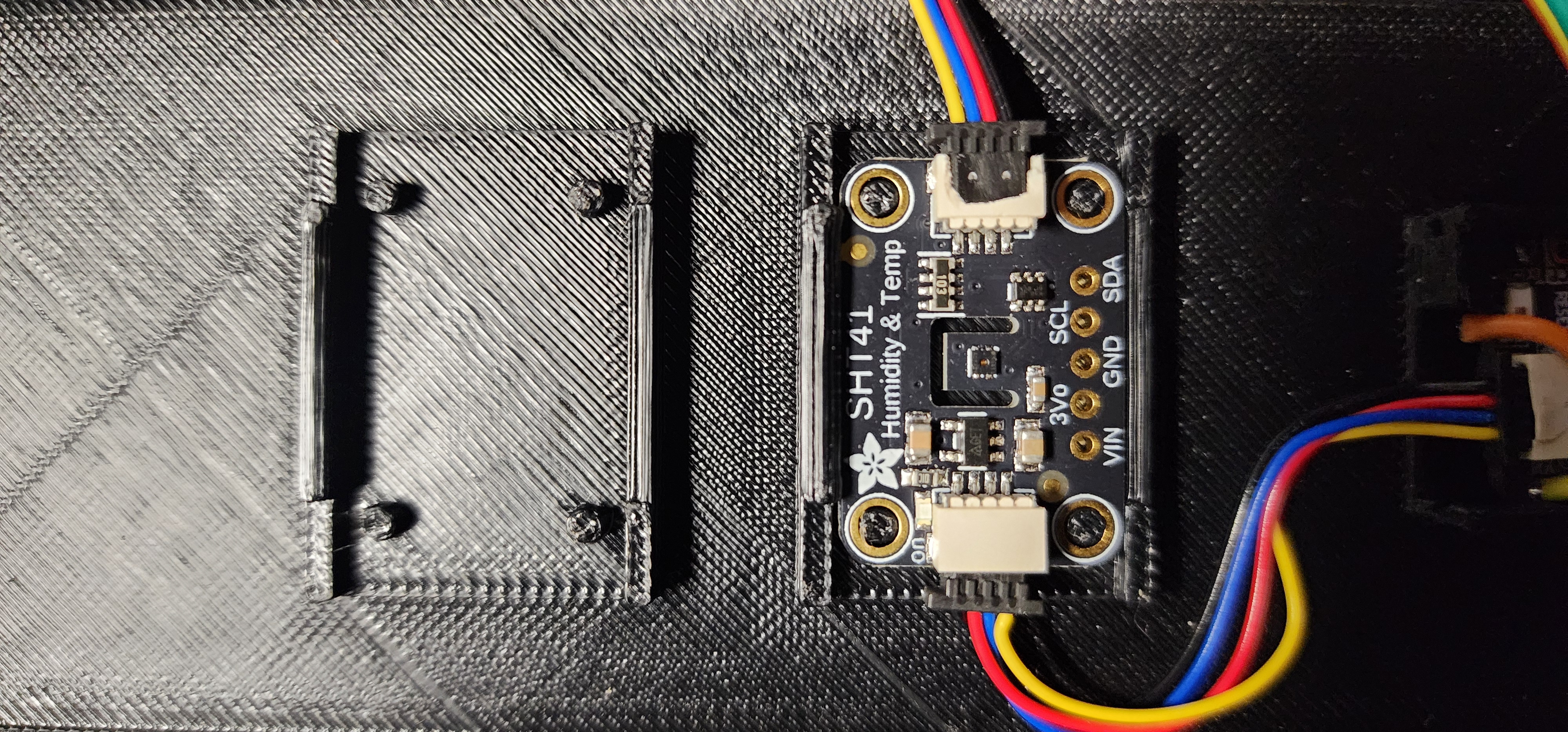 Adafruit Stemma / Qwiic Sensor Board Mount