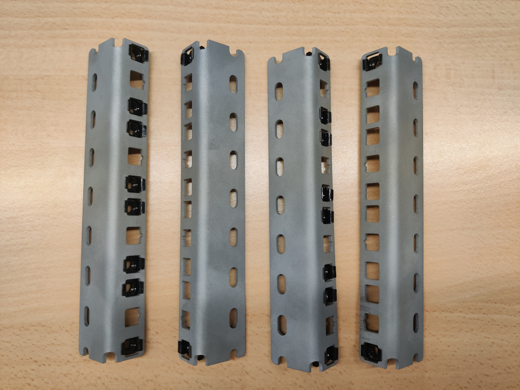 Project DIY 10" Server Rack — thumbnail 6