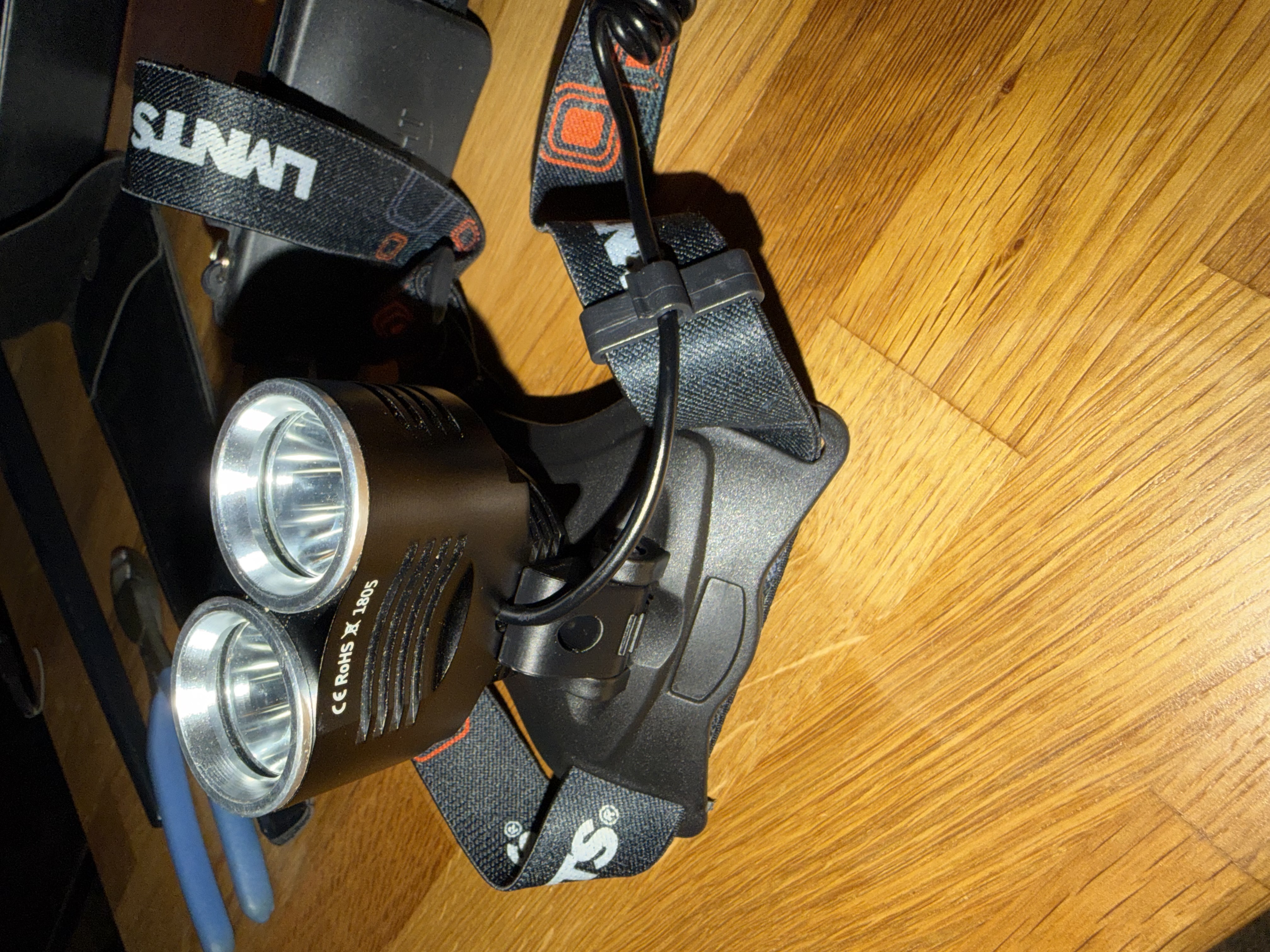 Replacement hinge for LMNTS Aurora 2000 Headlight