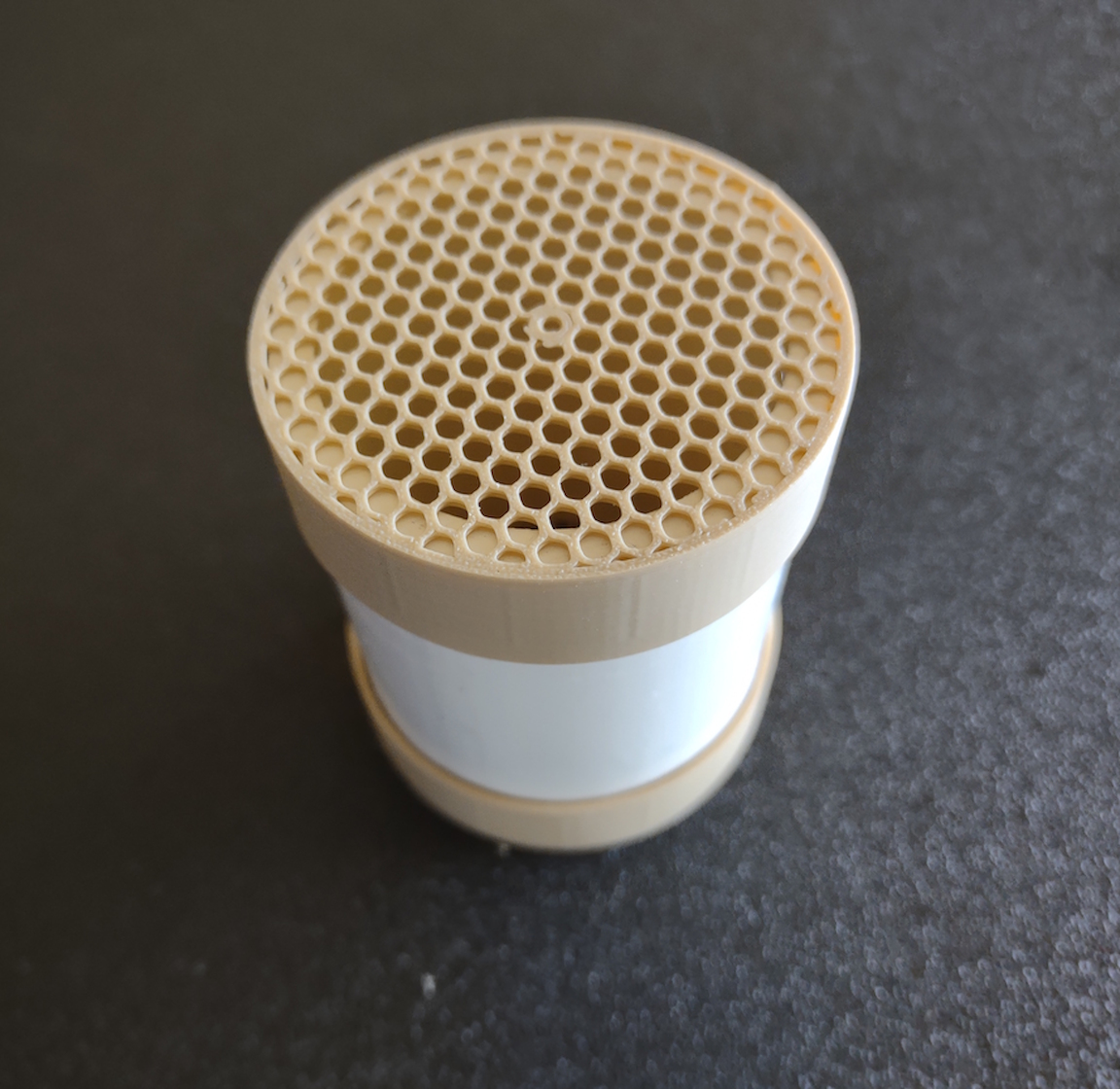 Dessicant Holder for Filament Rolls