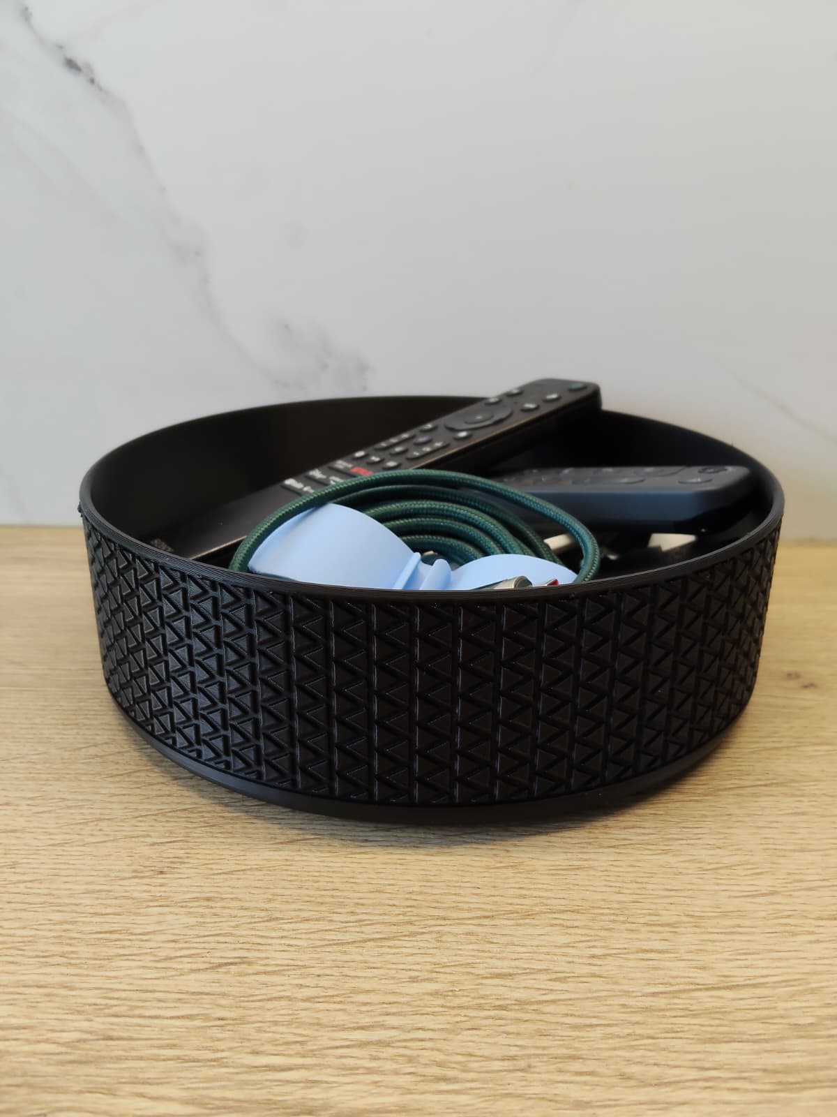Catchall ball - geometric pattern