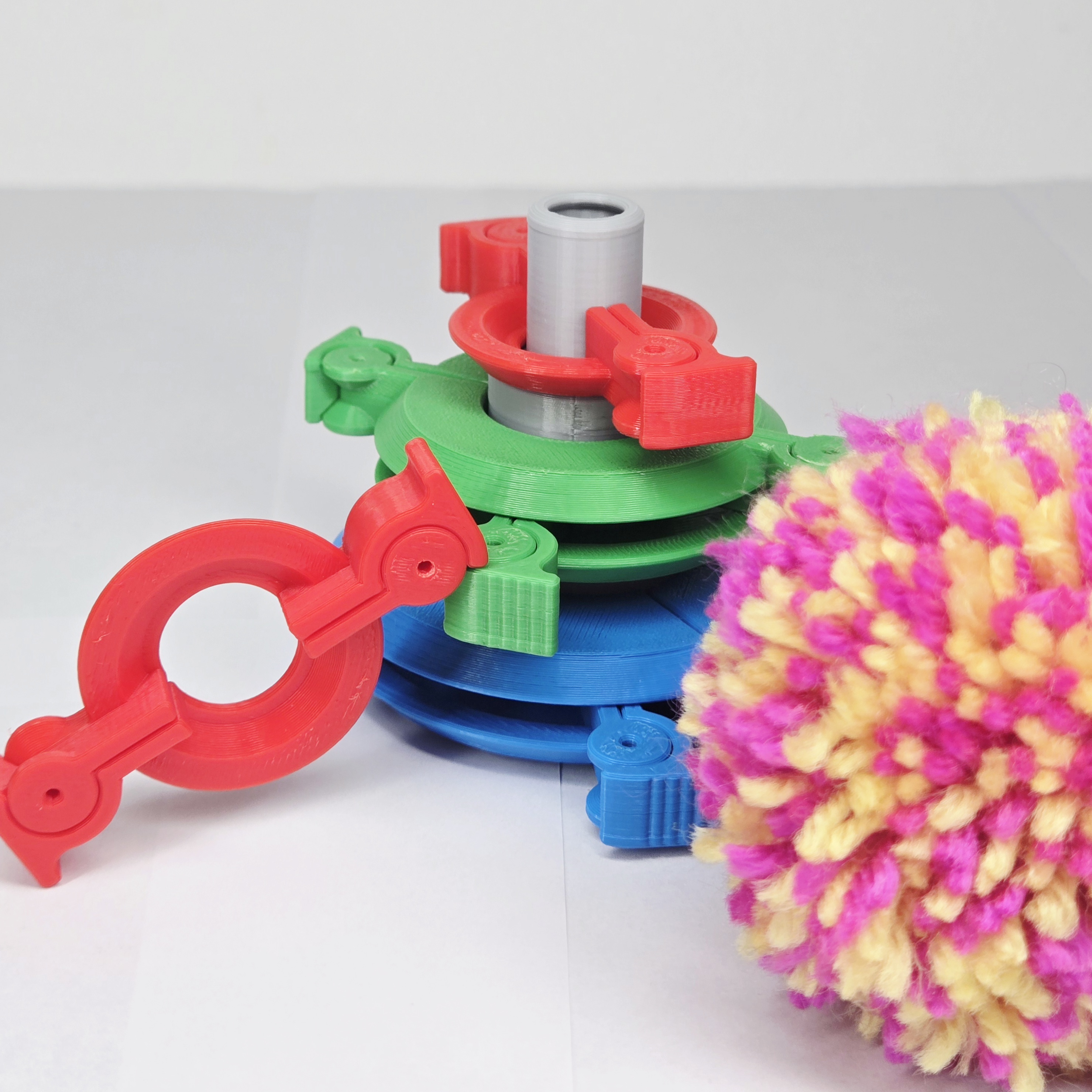 PomPom Maker Tools (3 Sizes) + Organizer Tower