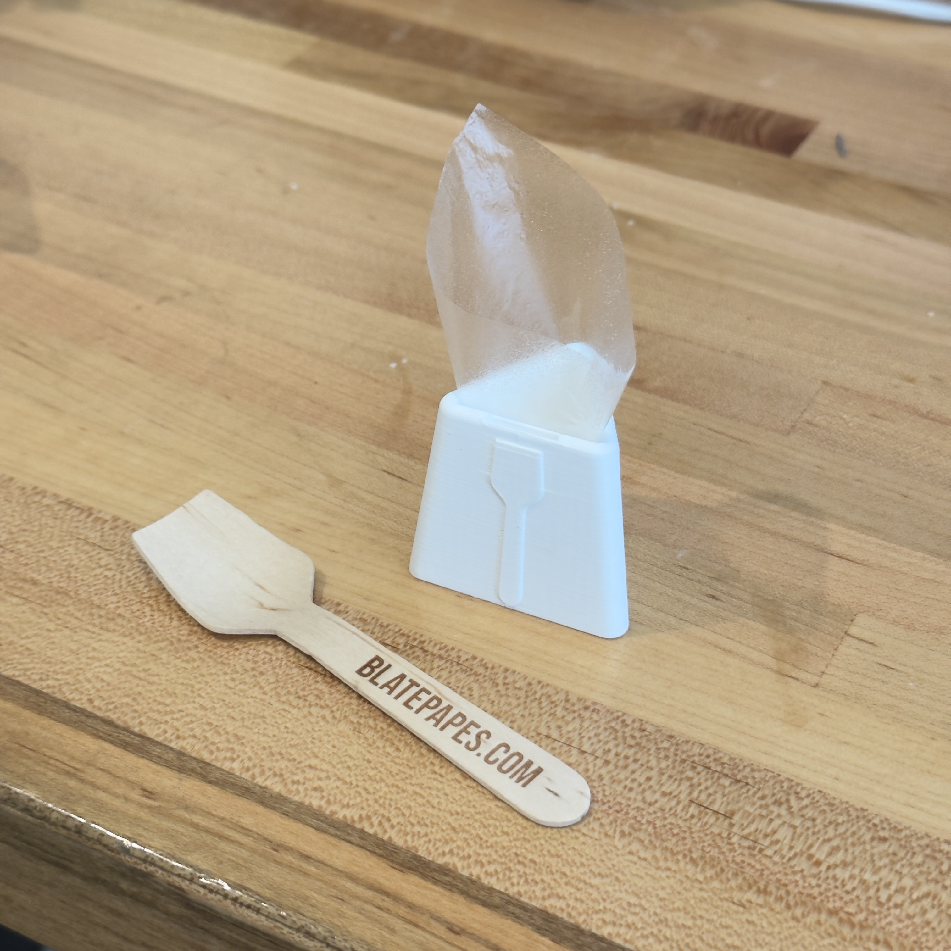 Blate Papes Gel Film Pouch Stand V3