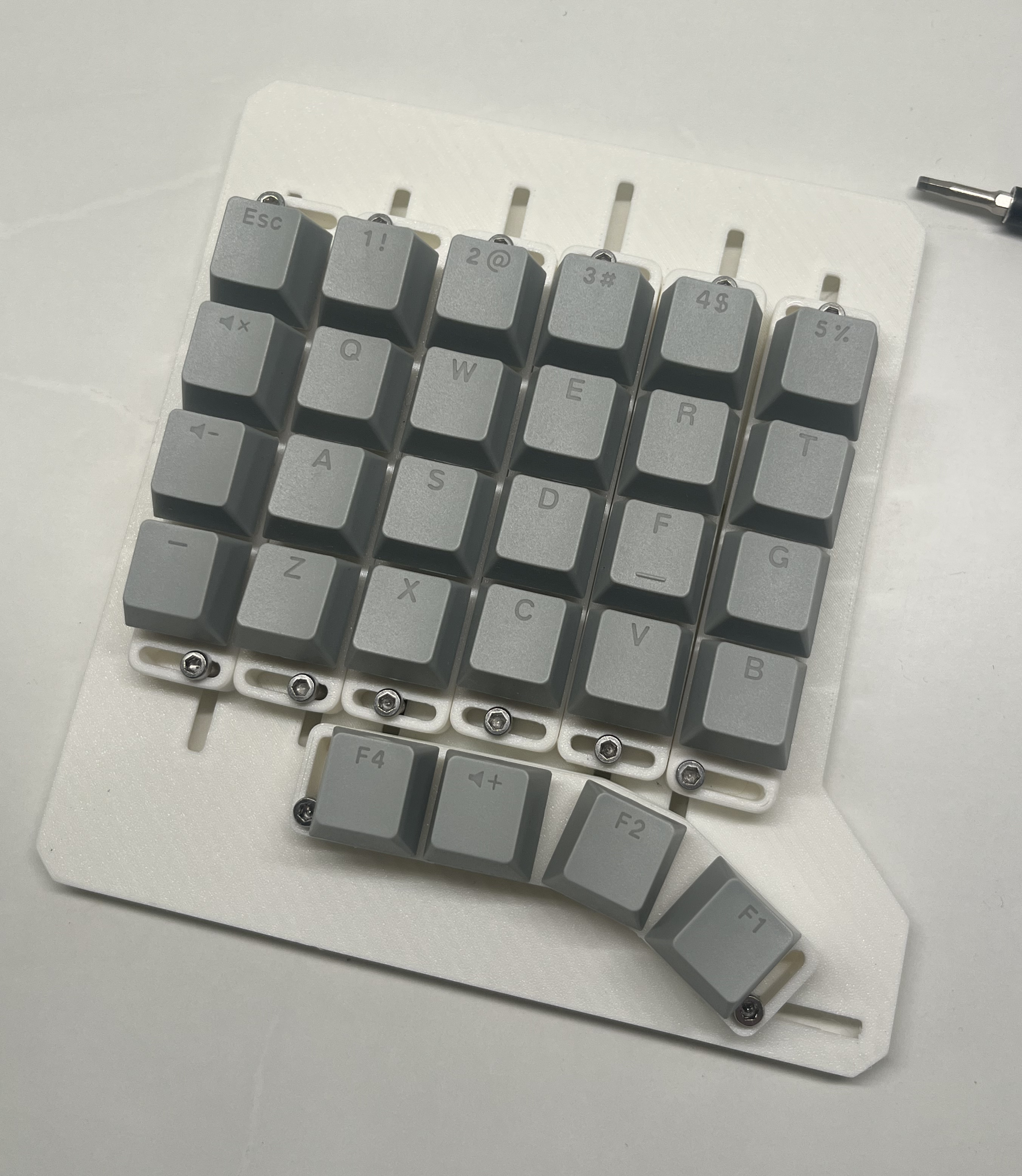 Key Switch Position Testing Jig — miniatura 2