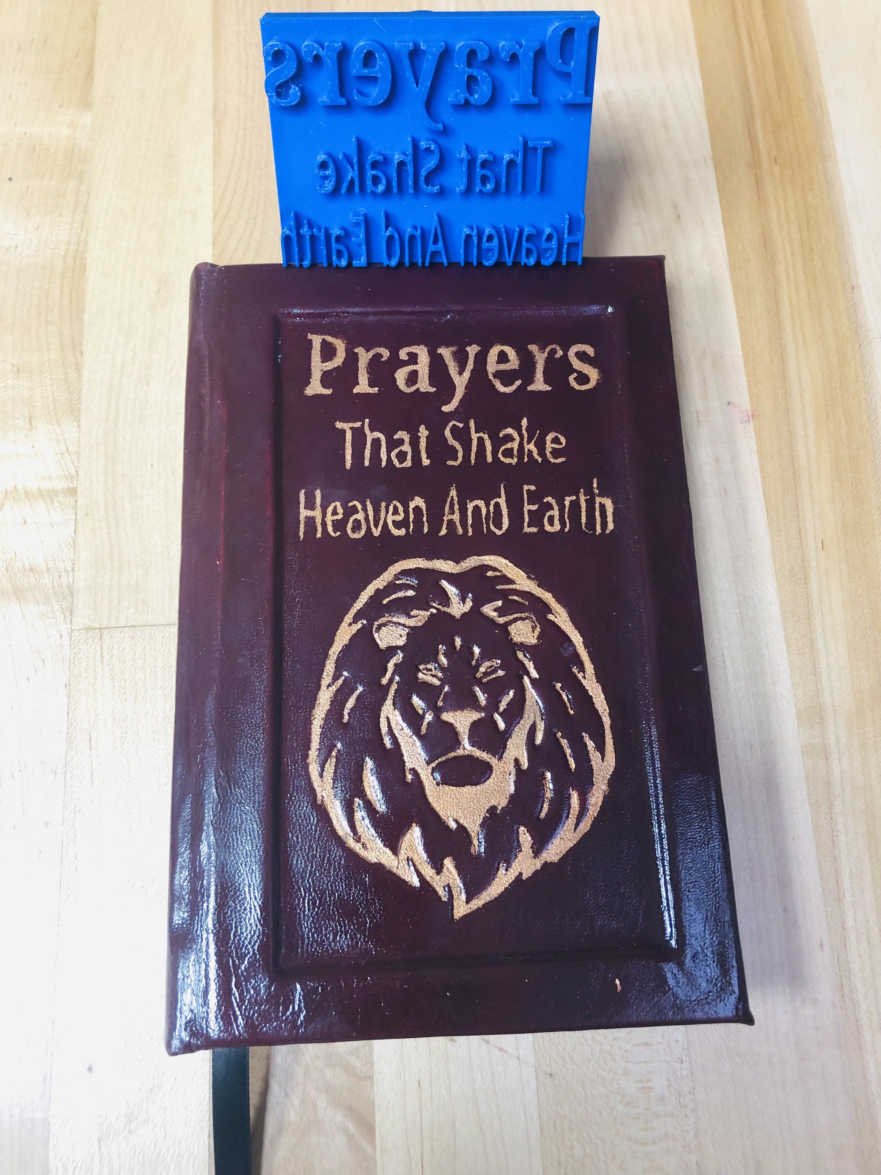 Prayers that shake heaven and earth Leather Press