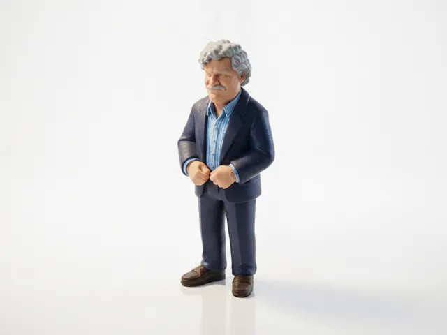 Pablo Escobar Figurine Historical Figure 3D Printable