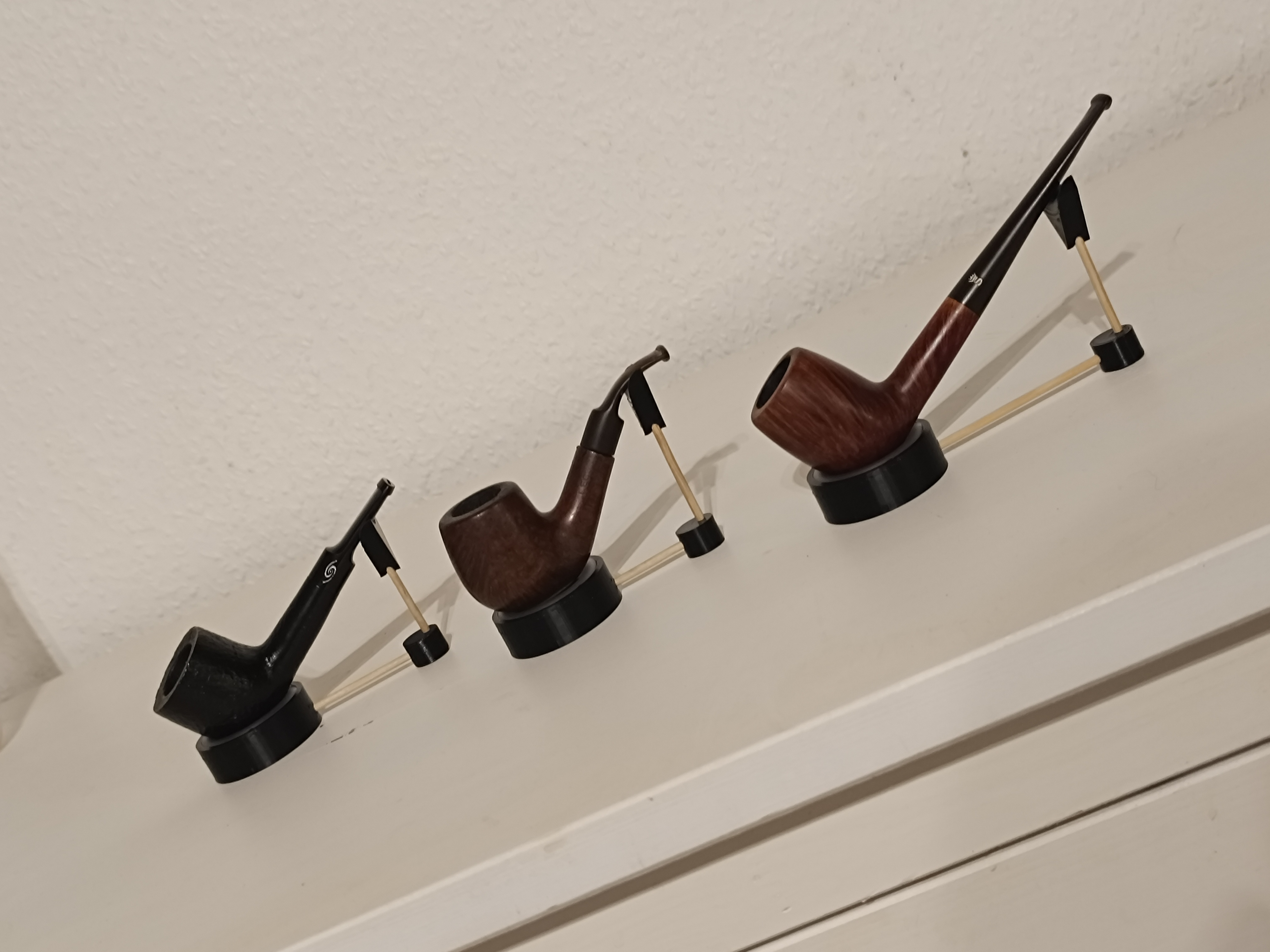 Modular smoking pipe holder