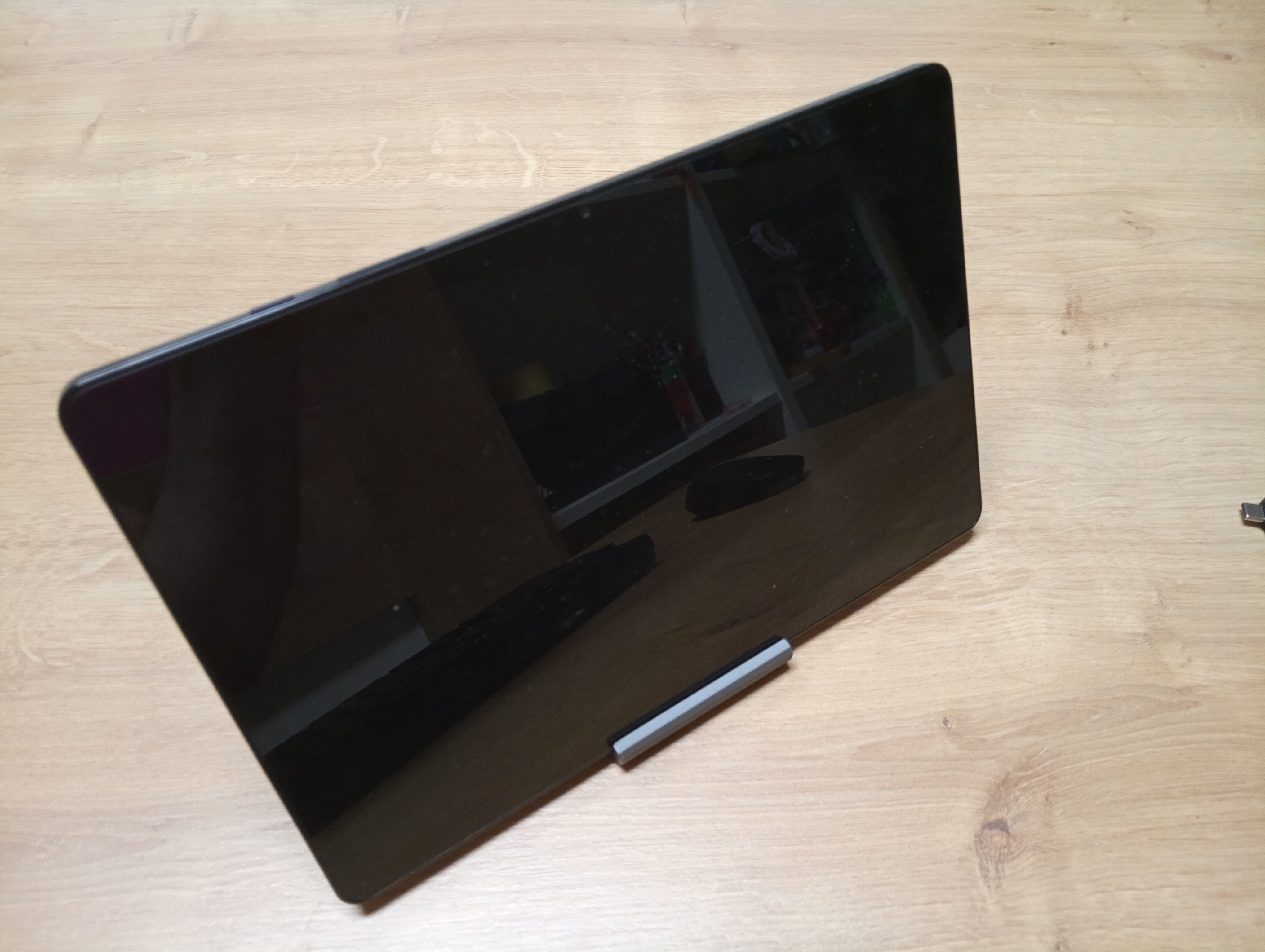 Miniatura 8 do modelo 3D Simple tablet/phone stand