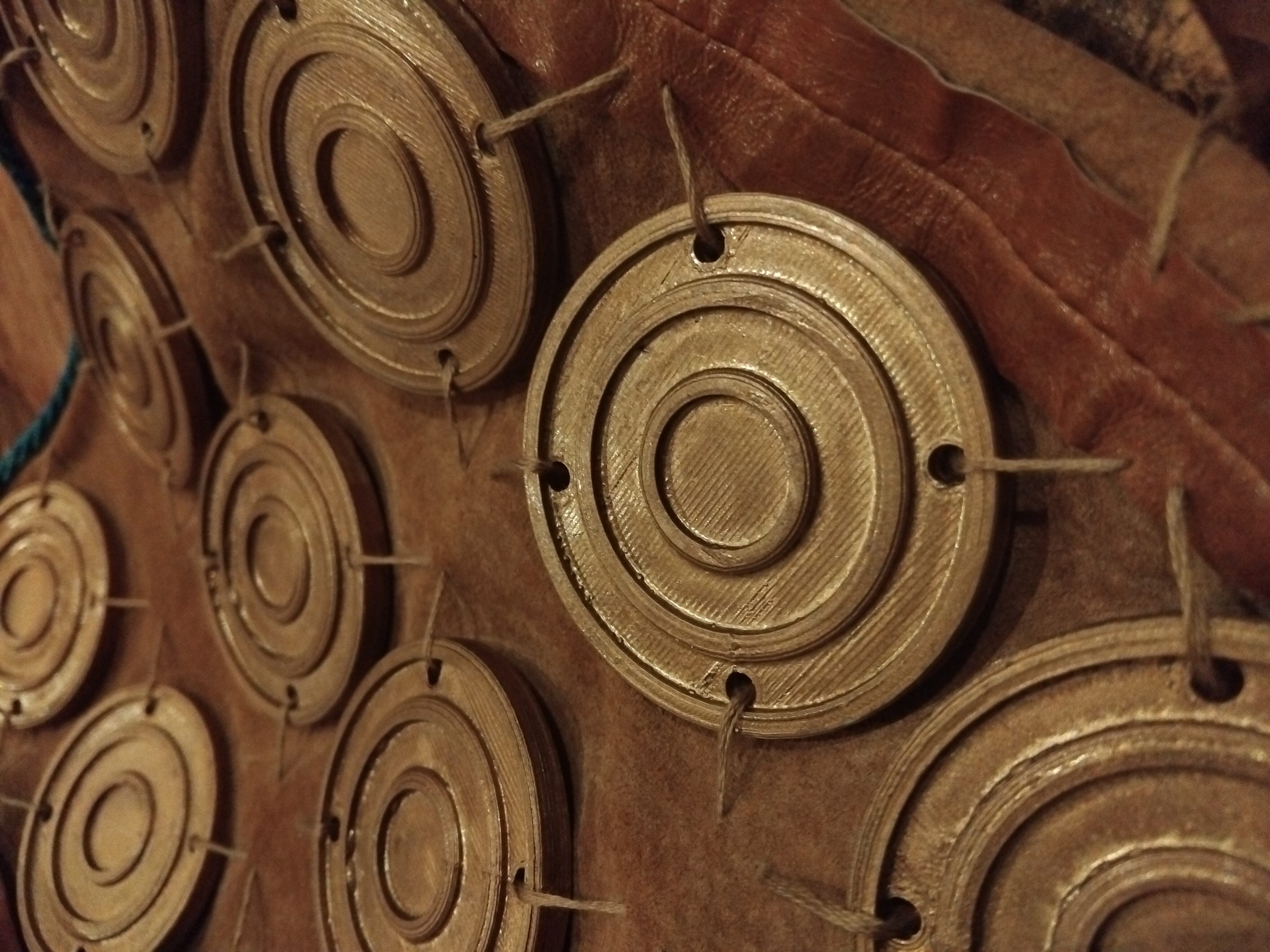 Skirt armour piece