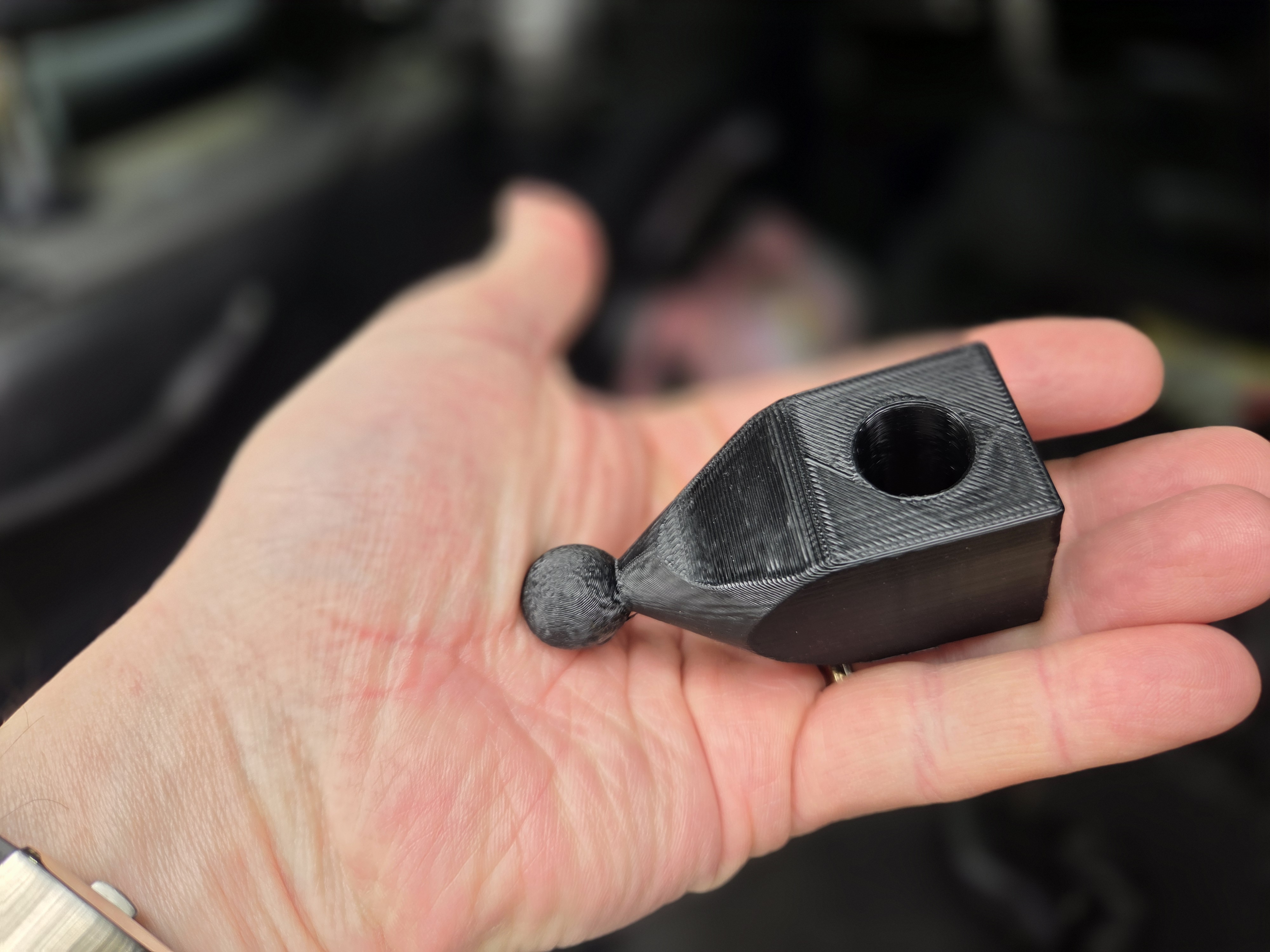 17mm ball mount for 14mm headrest (fits Toyota 4runner, other makes/models)