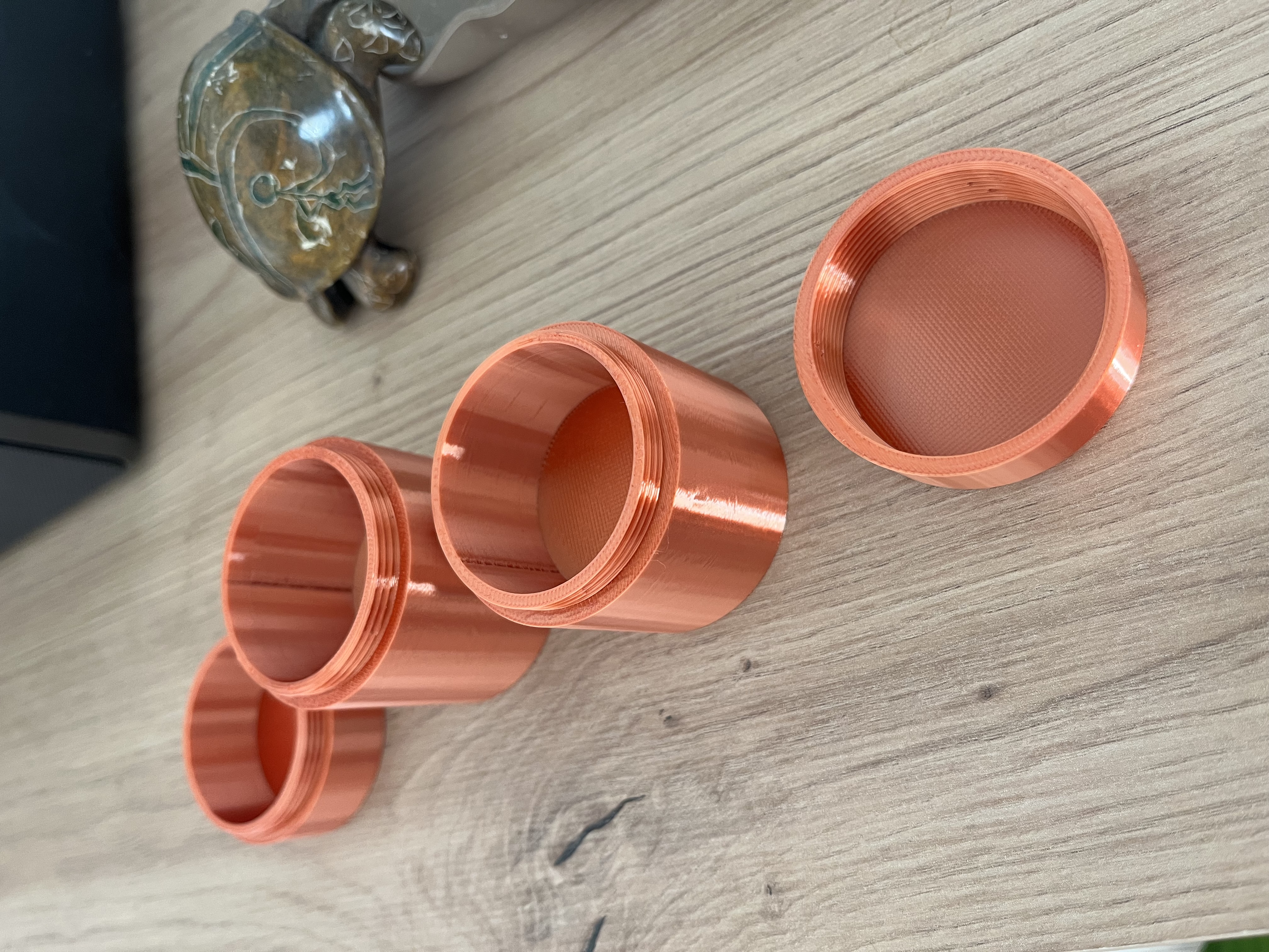 Modular Screw Container