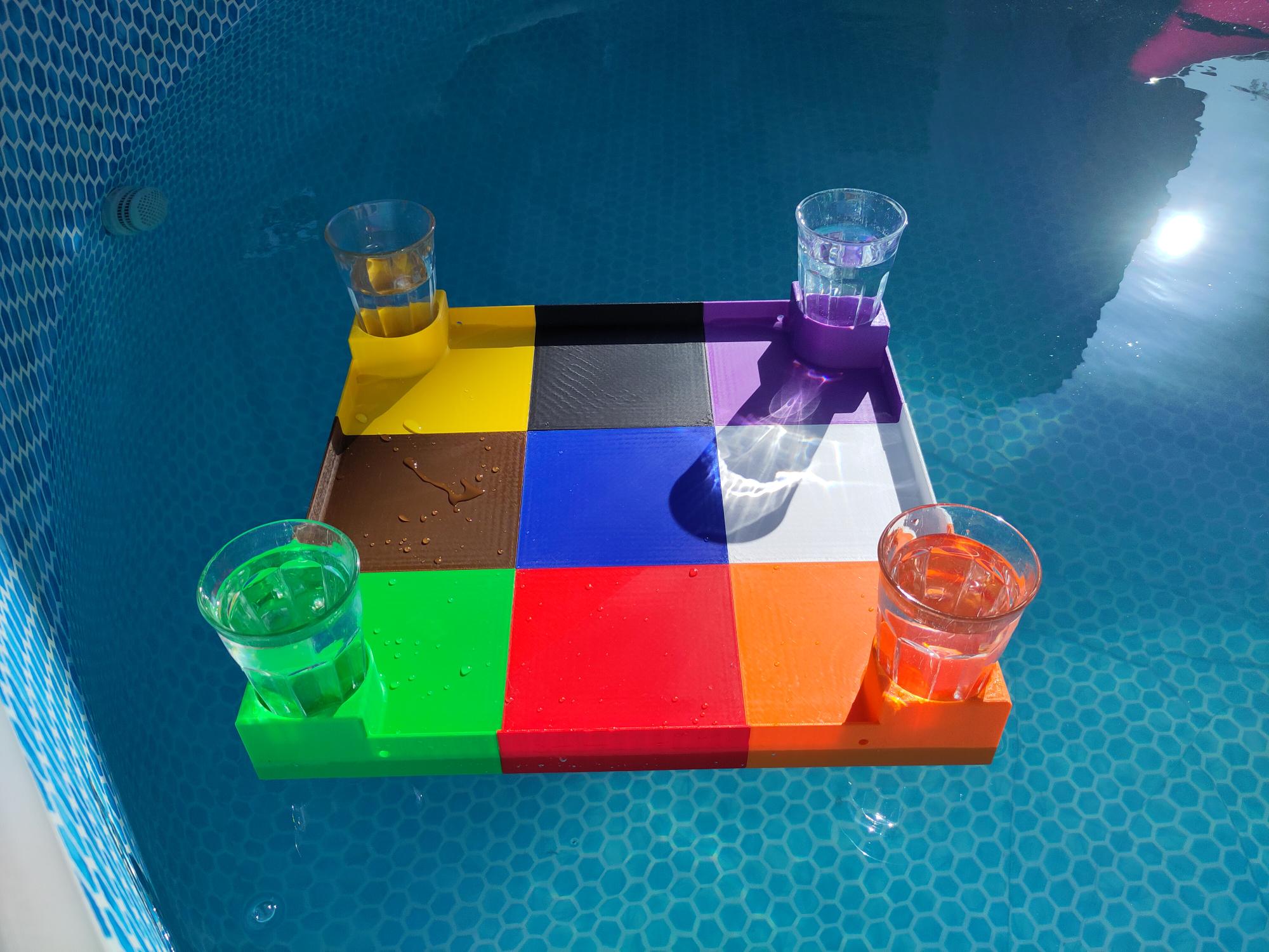 unsinkable pool aperitif tray