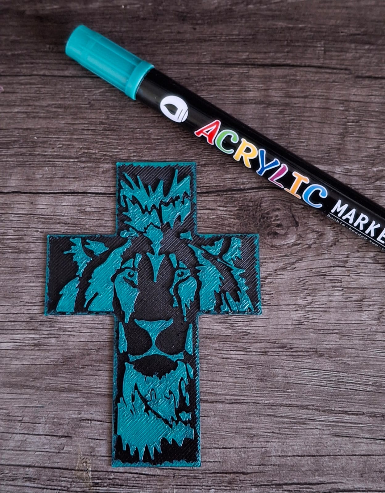 Lion Cross