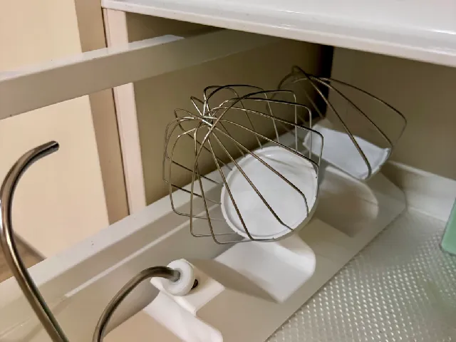 kitchen robot attachment holder