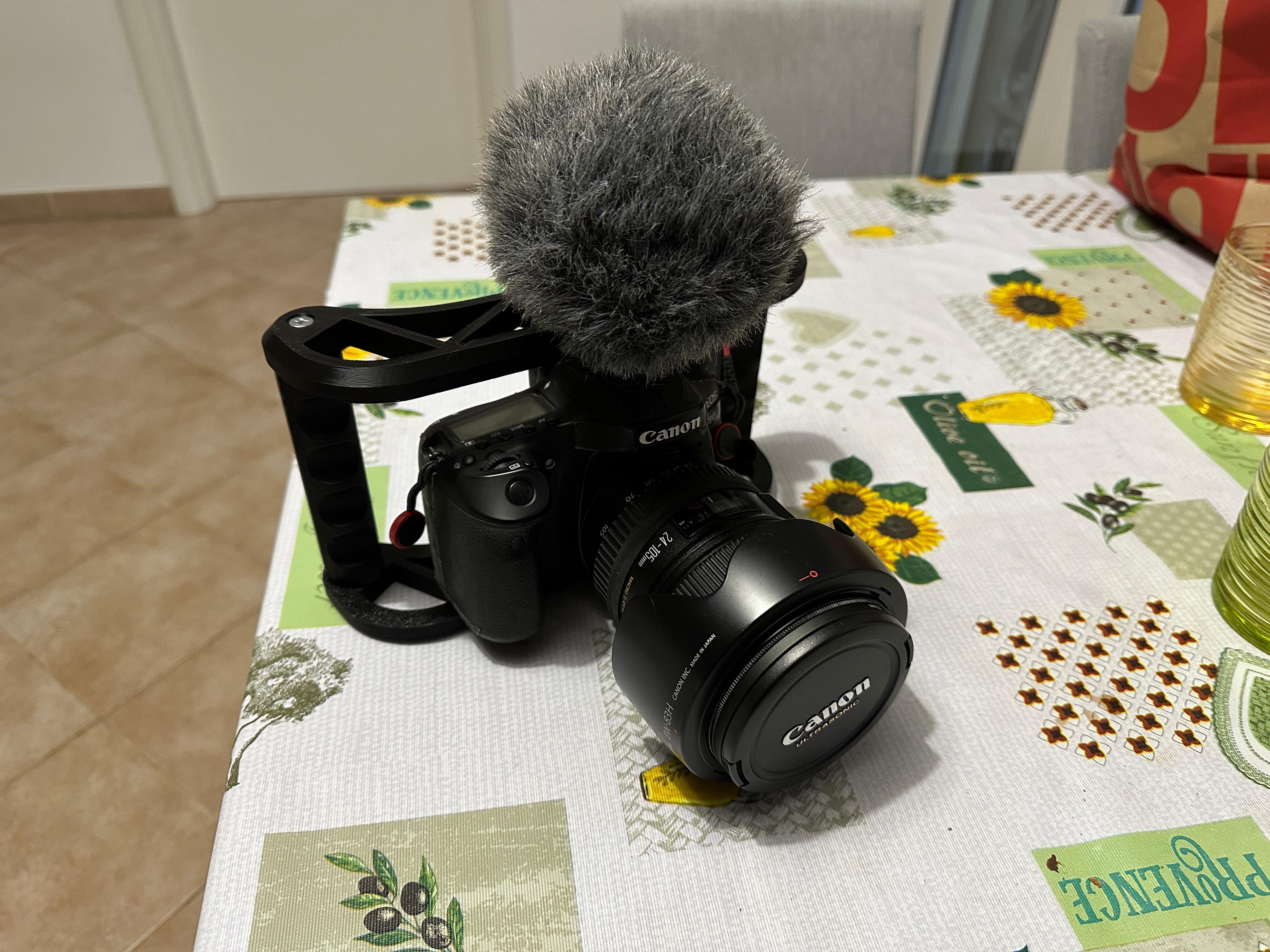 Miniatura 5 do modelo 3D DSLR Camera Cage