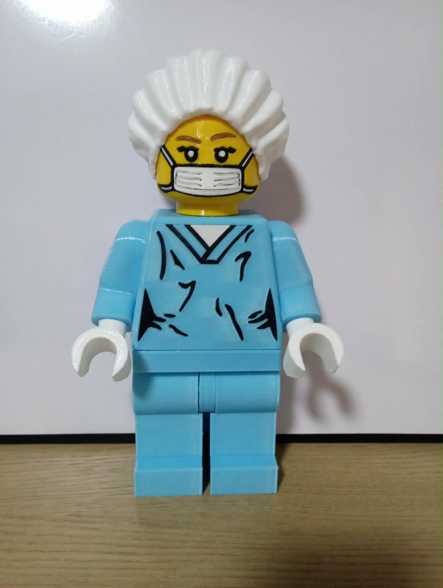Surgeon Giant Minifig