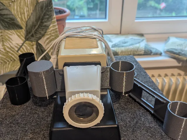 Diax 3 slide projector router and winder