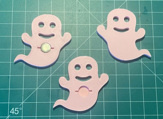 Happy Ghost Fridge Magnet 3D model thumbnail