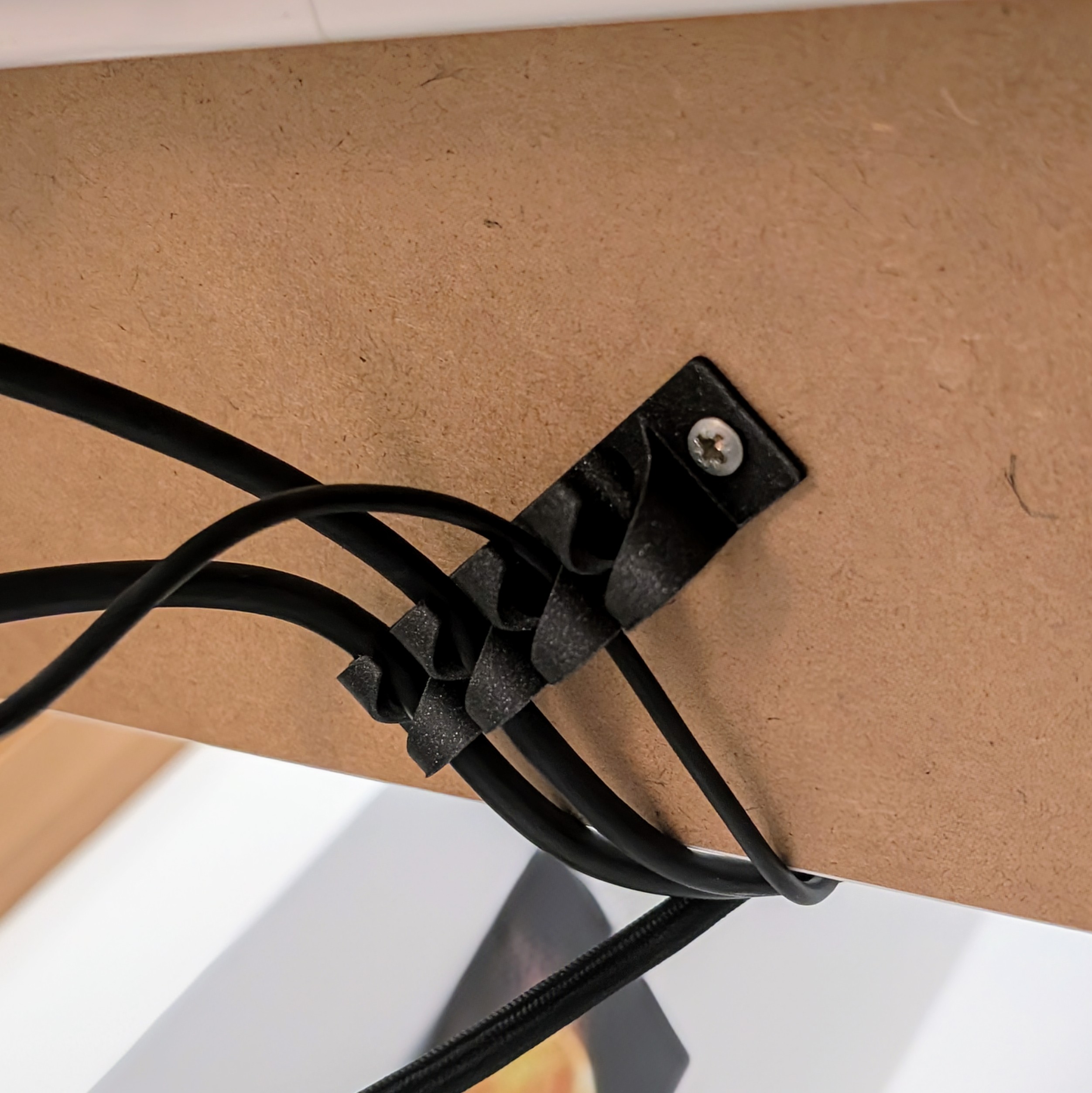 Spiral Cable Holder x4
