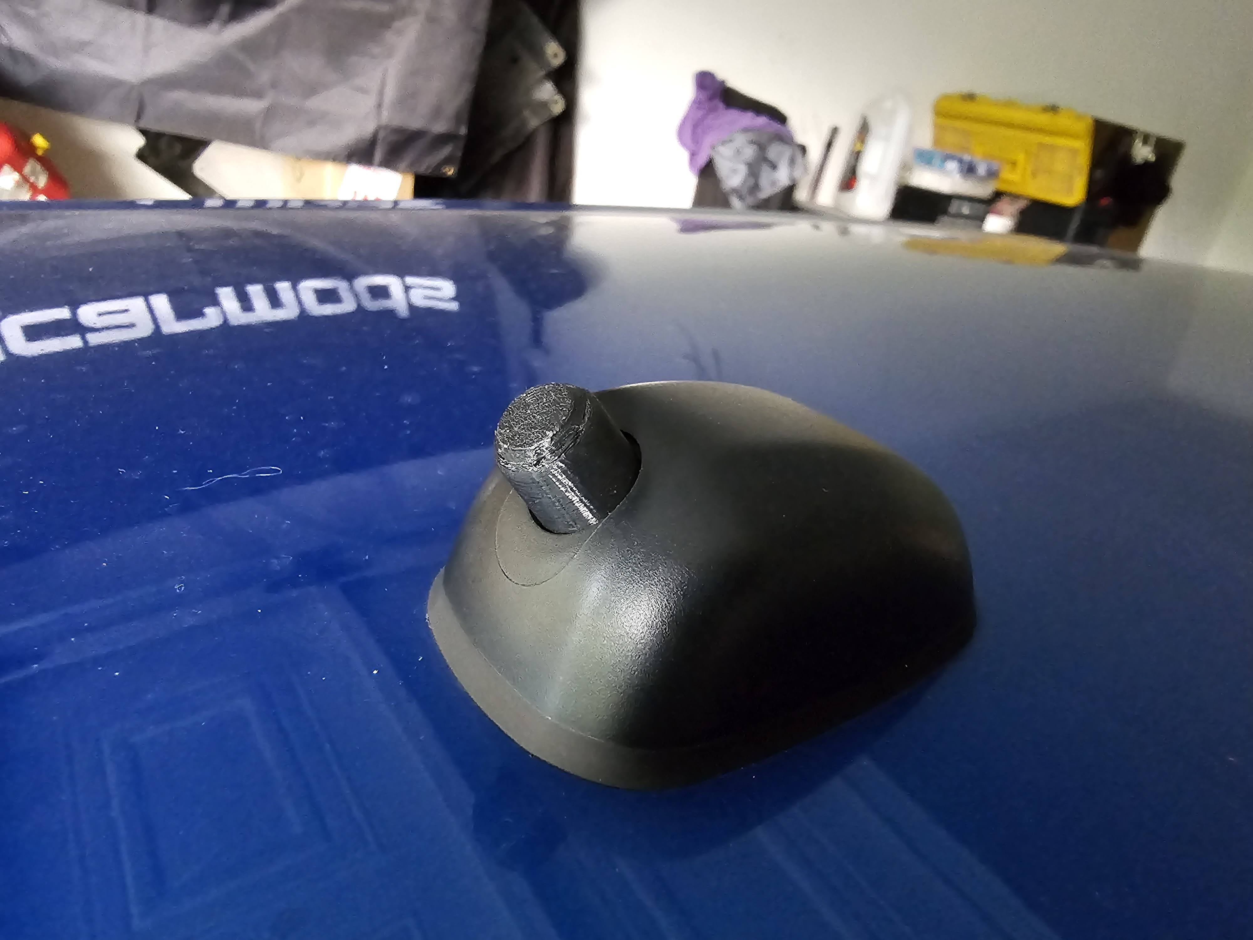 Stubby aerial blank-off cap - Suzuki Swift