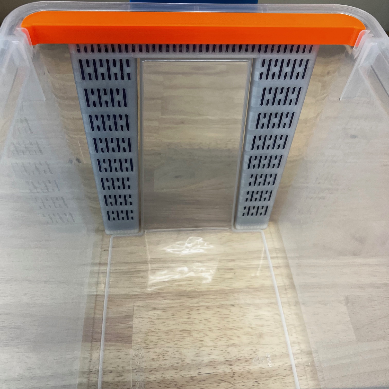 Desiccant Holder for Sterilite 20 Qt Dry Box